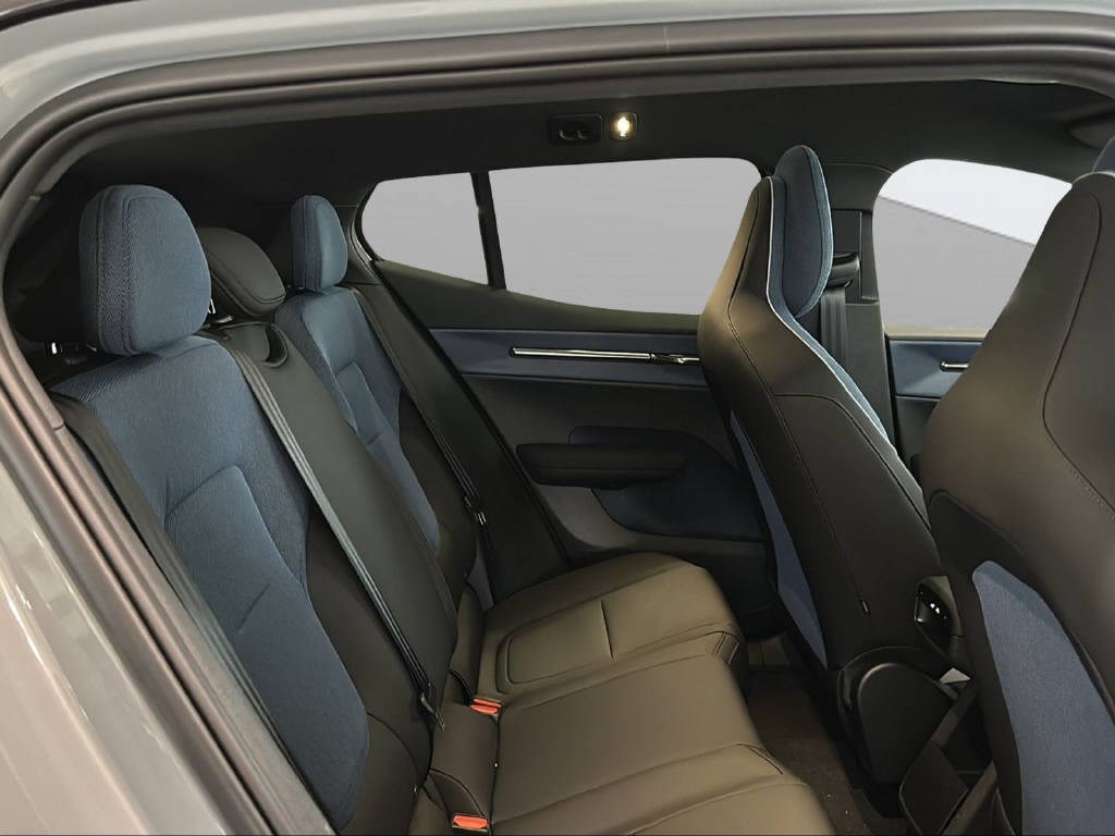 VOLVO EX30 E60 Twin Ultra Performanc-image-14