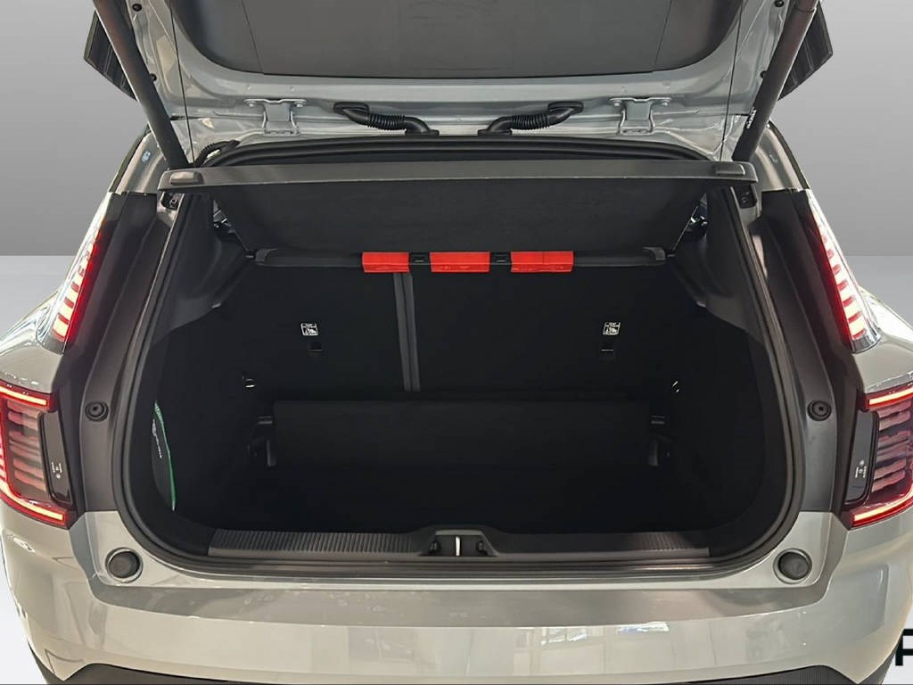 VOLVO EX30 E60 Twin Ultra Performanc-image-15