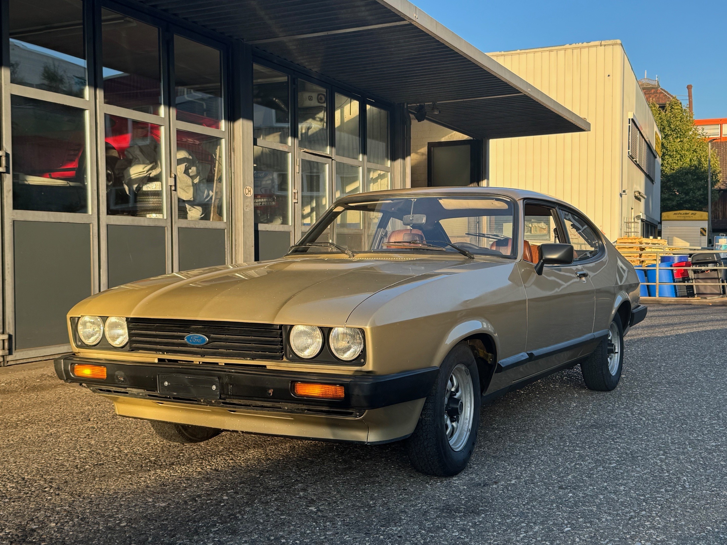 FORD Capri 2000 GL (CoupÃ©)
