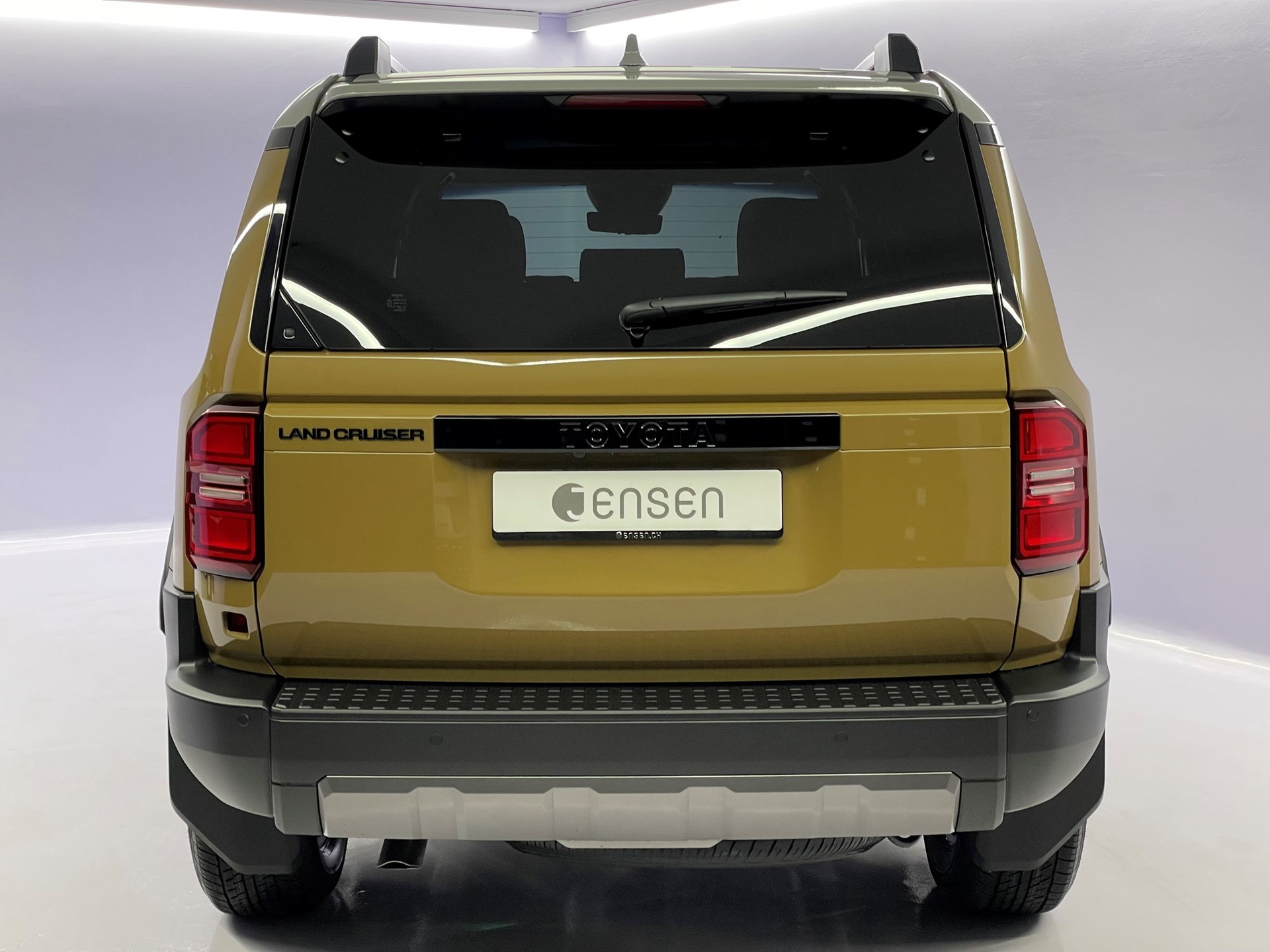 TOYOTA Land Cruiser 2.8 D 230 First Edition AWD-showroom-element-3