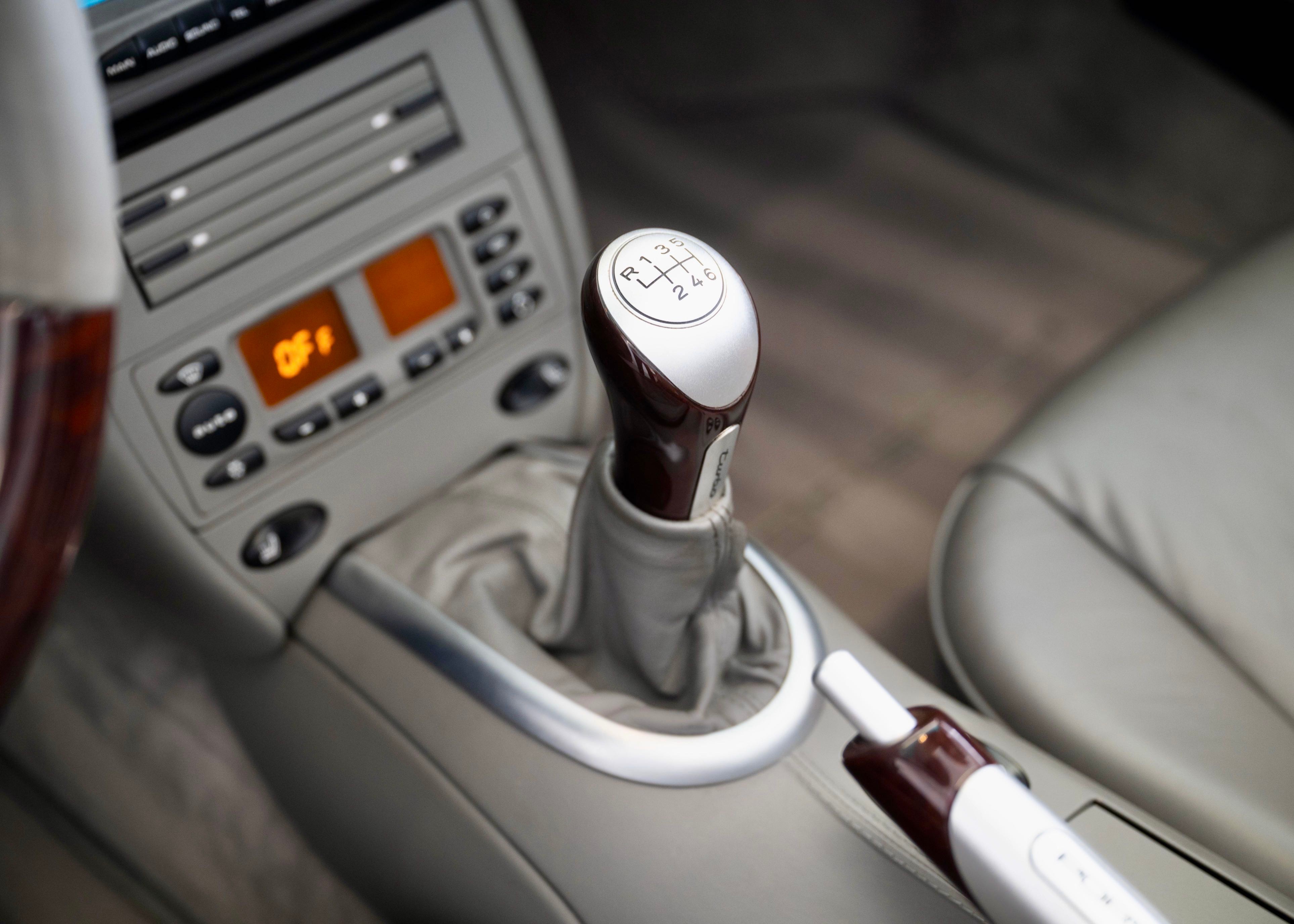 Image PORSCHE 911 911 Turbo Cabrio Exclusive Manufaktur (2nd hand Swiss car)