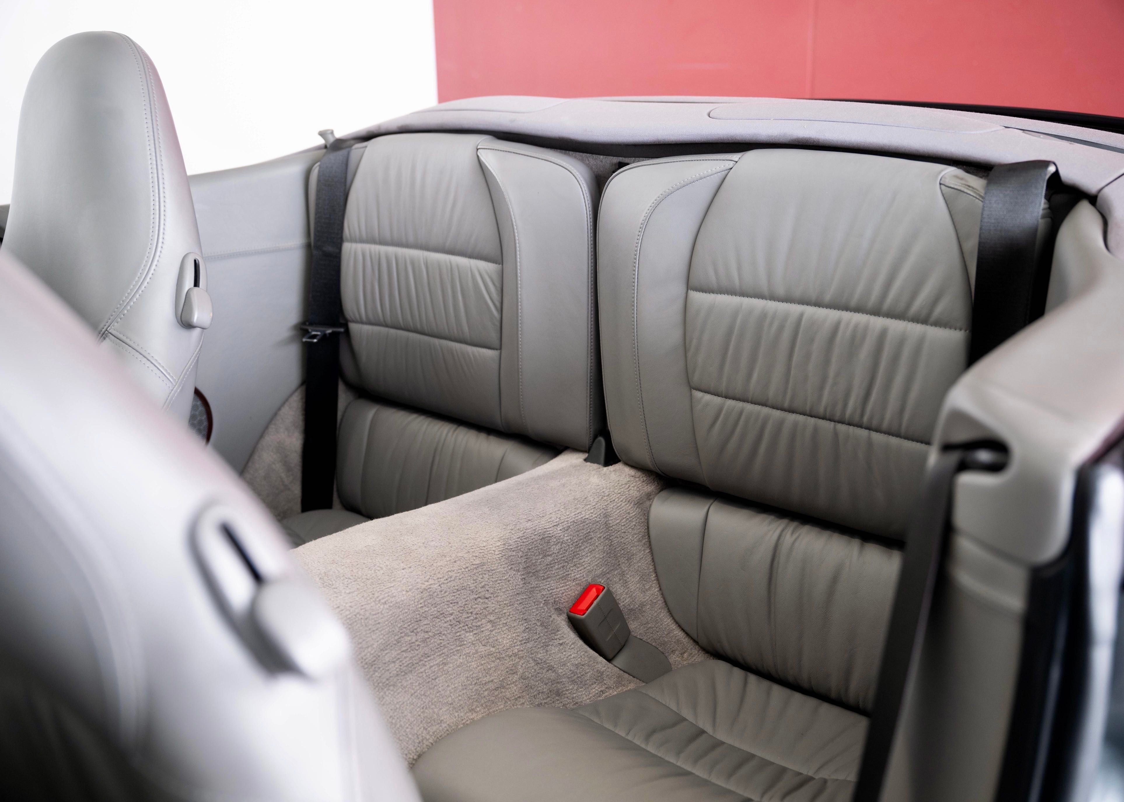 Image PORSCHE 911 911 Turbo Cabrio Exclusive Manufaktur (2nd hand Swiss car)