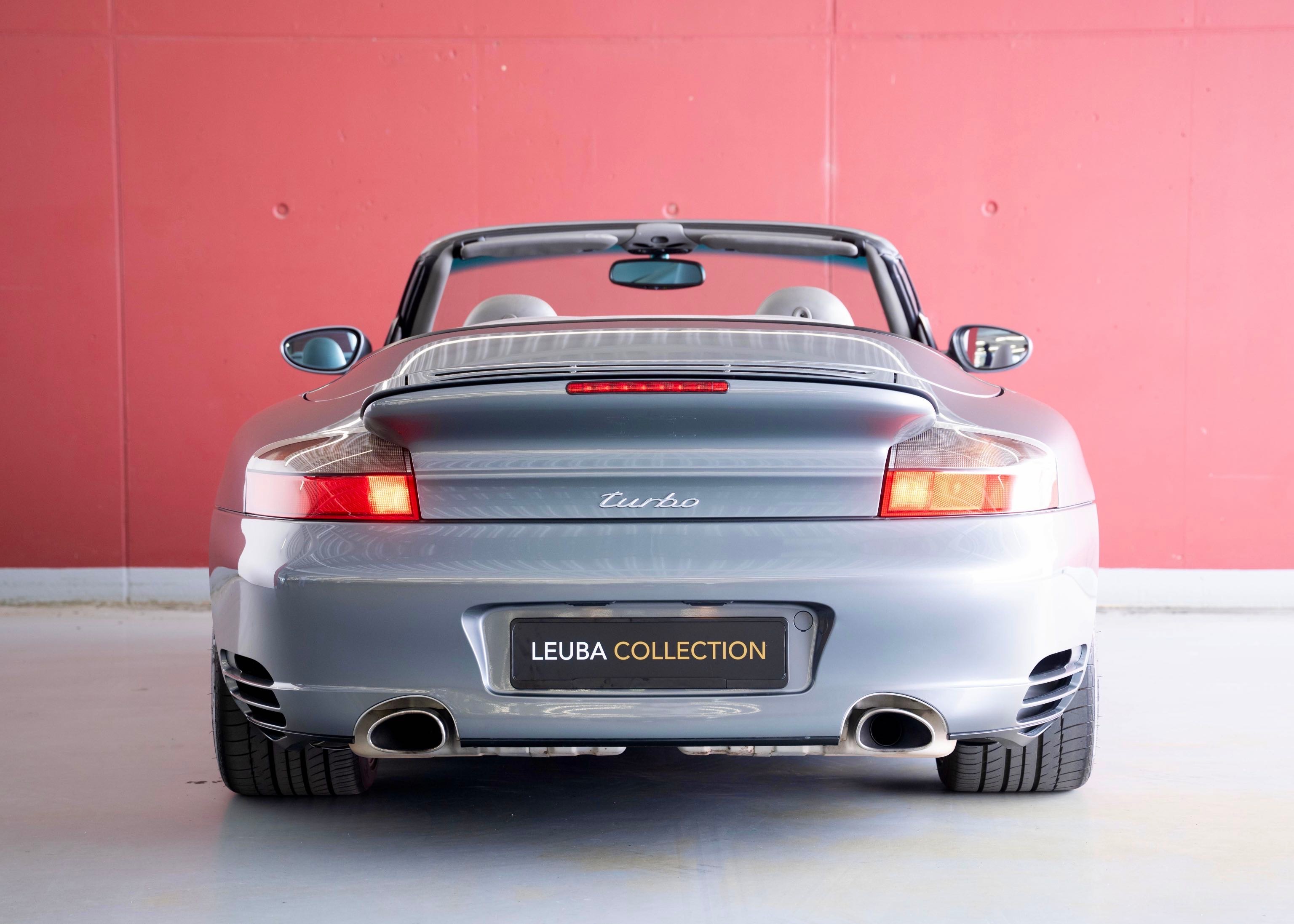 Image PORSCHE 911 911 Turbo Cabrio Exclusive Manufaktur (2nd hand Swiss car)