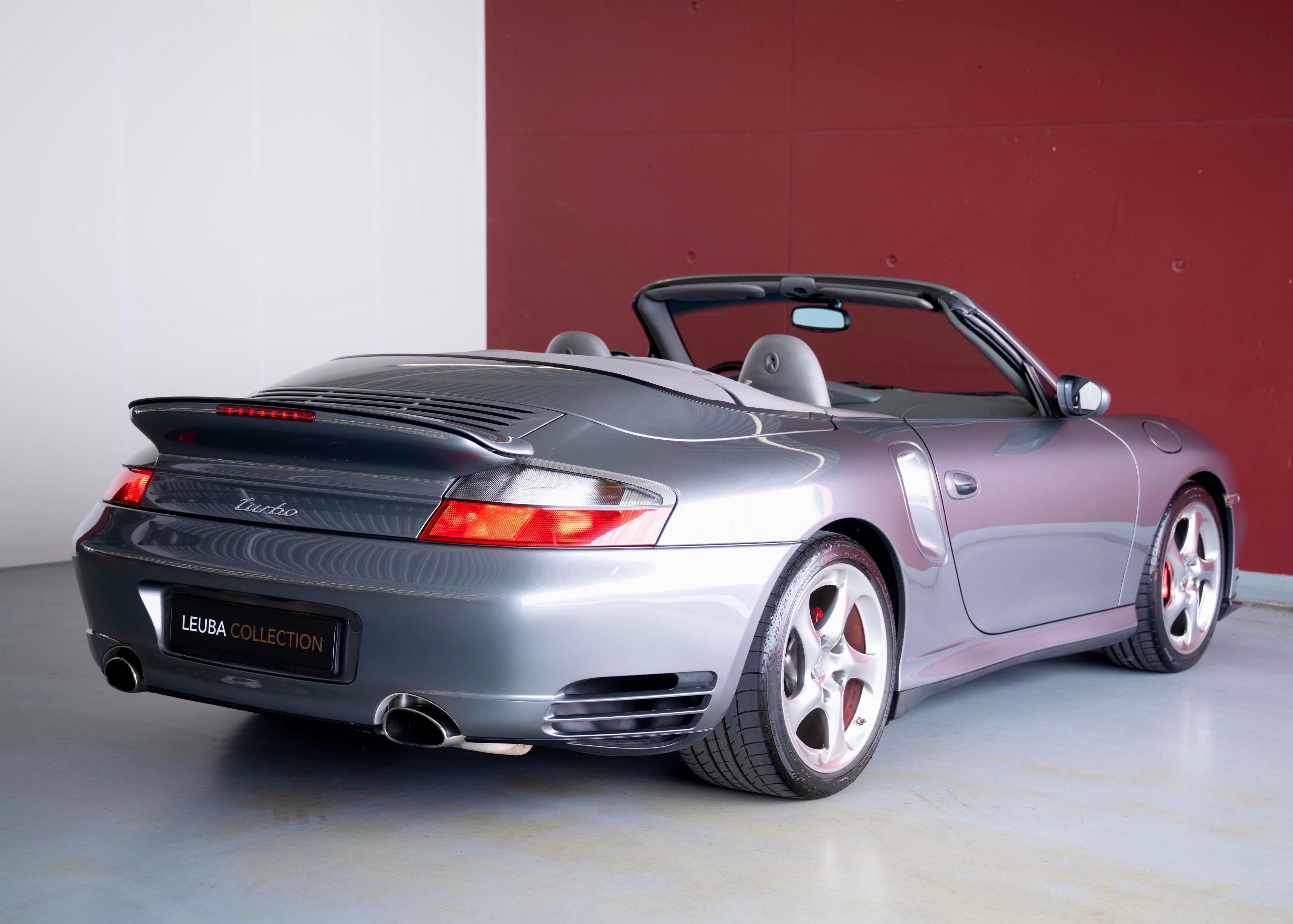 Image PORSCHE 911 911 Turbo Cabrio Exclusive Manufaktur (2nd hand Swiss car)