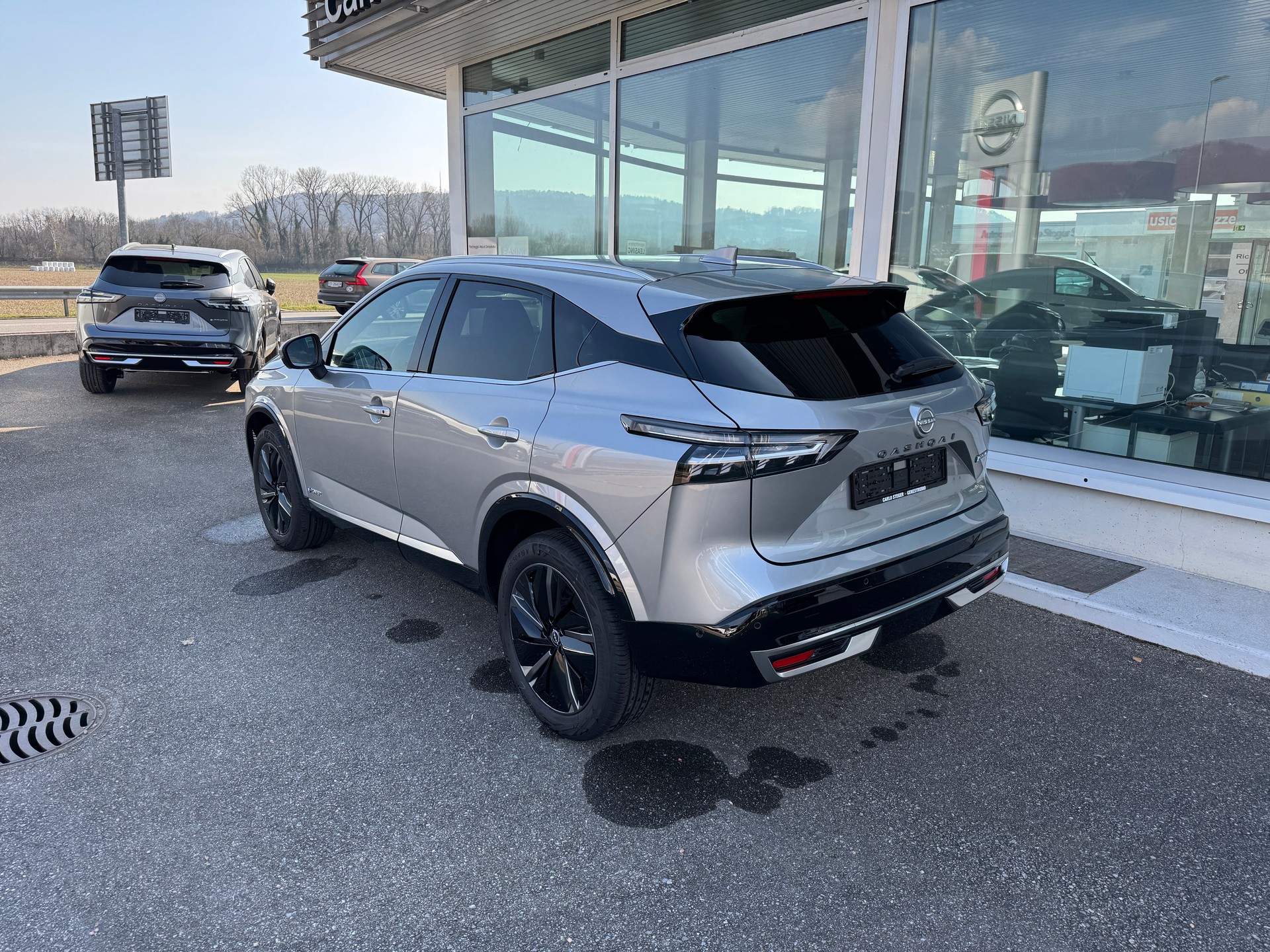 NISSAN Qashqai 1.5 VC-T e-Power Tekna-showroom-element-2