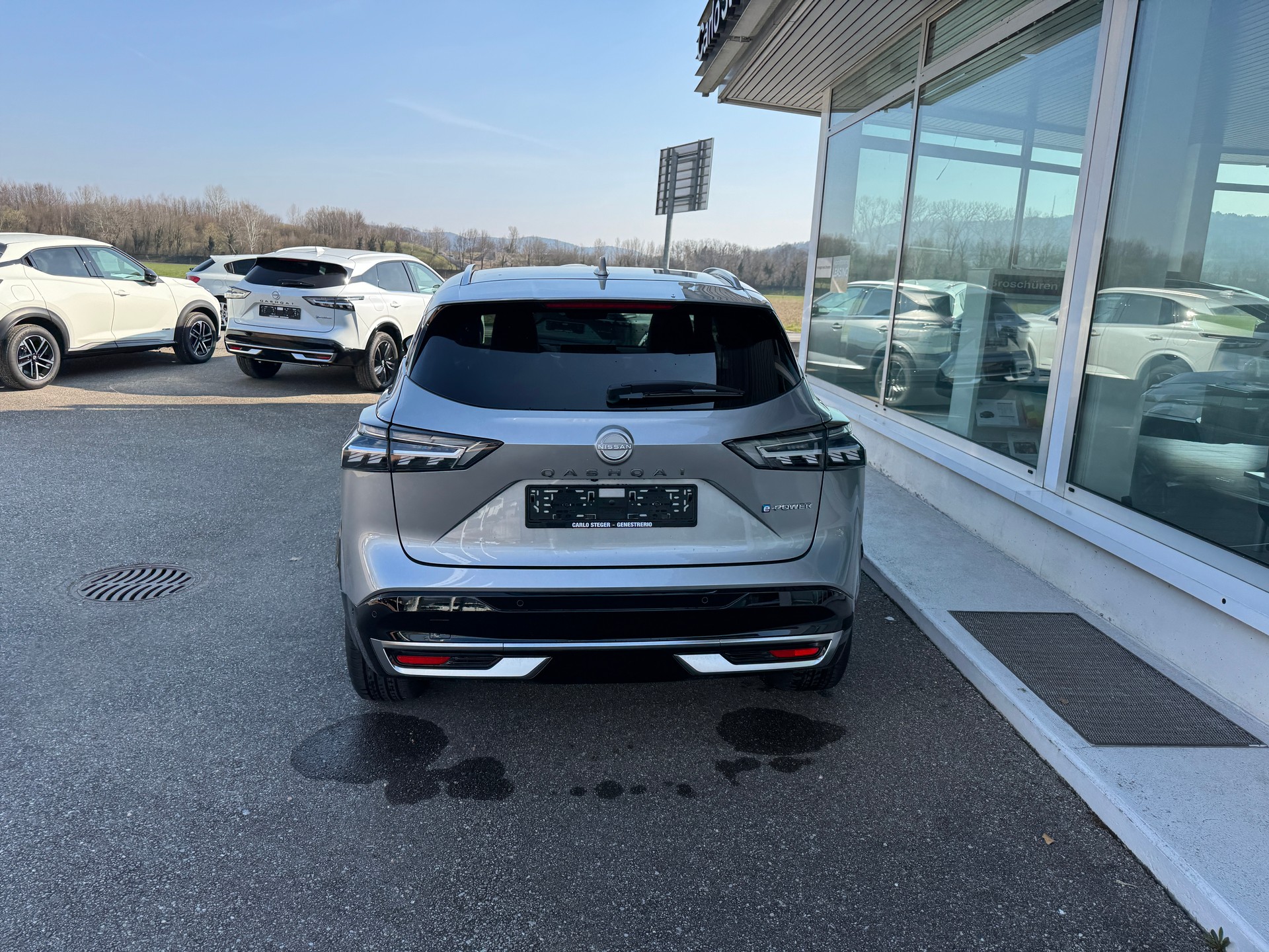 NISSAN Qashqai 1.5 VC-T e-Power Tekna-showroom-element-3