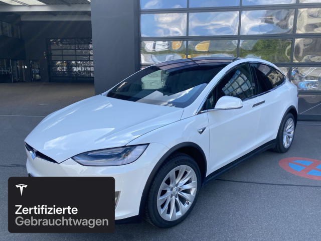 TESLA Model X Long Range AWD-showroom-element-2