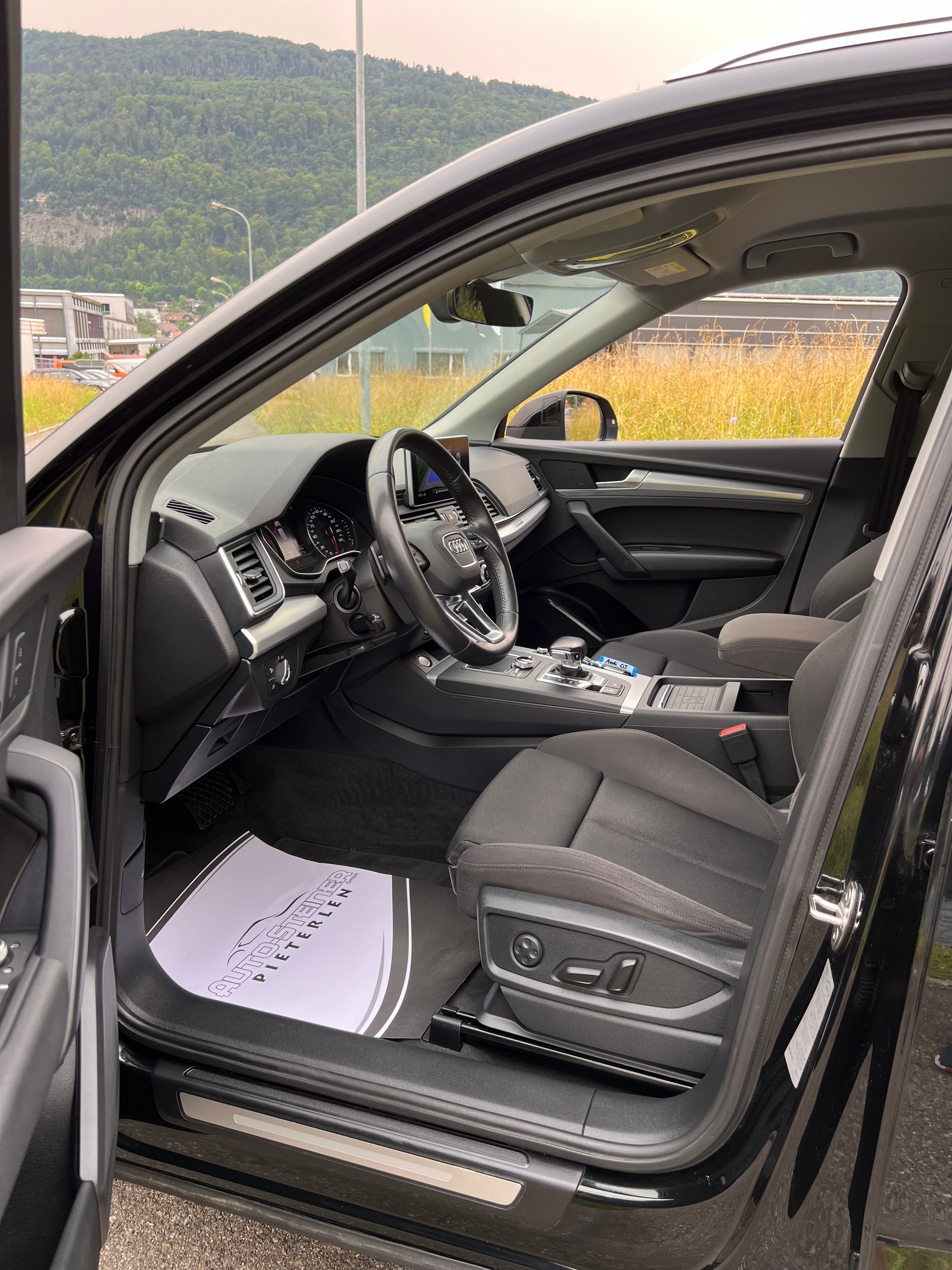 AUDI Q5 50 TDI"SPORT QUATTRO" "MIT LUFTFEDERUNG" CH WAGEN. FRISCH AB MFK AB SERVICE. LEASING AB 450.--showroom-element-2