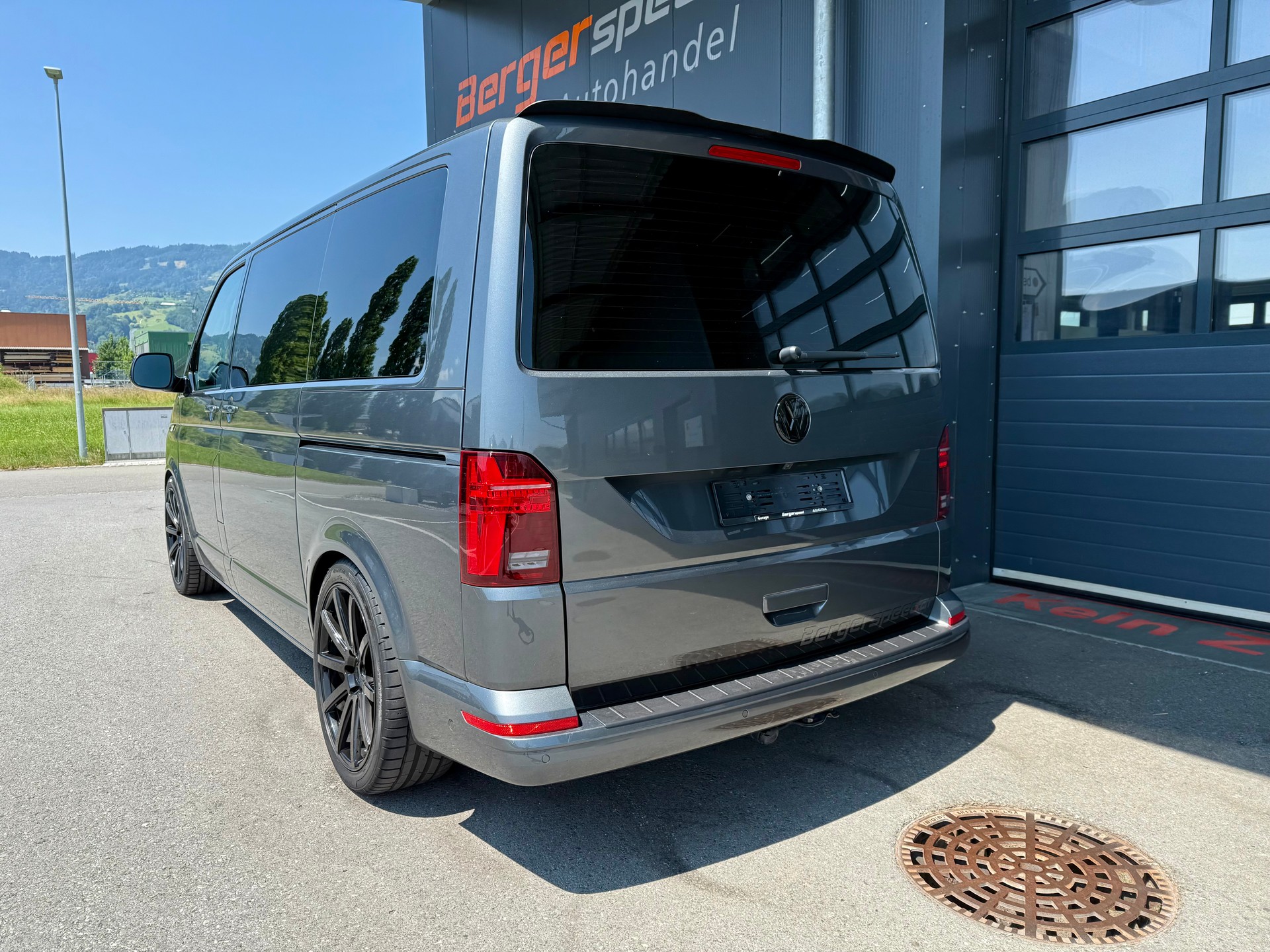 VW T6.1 Multivan 2.0 Bi-TDI Highline 4Motion DSG-image-4