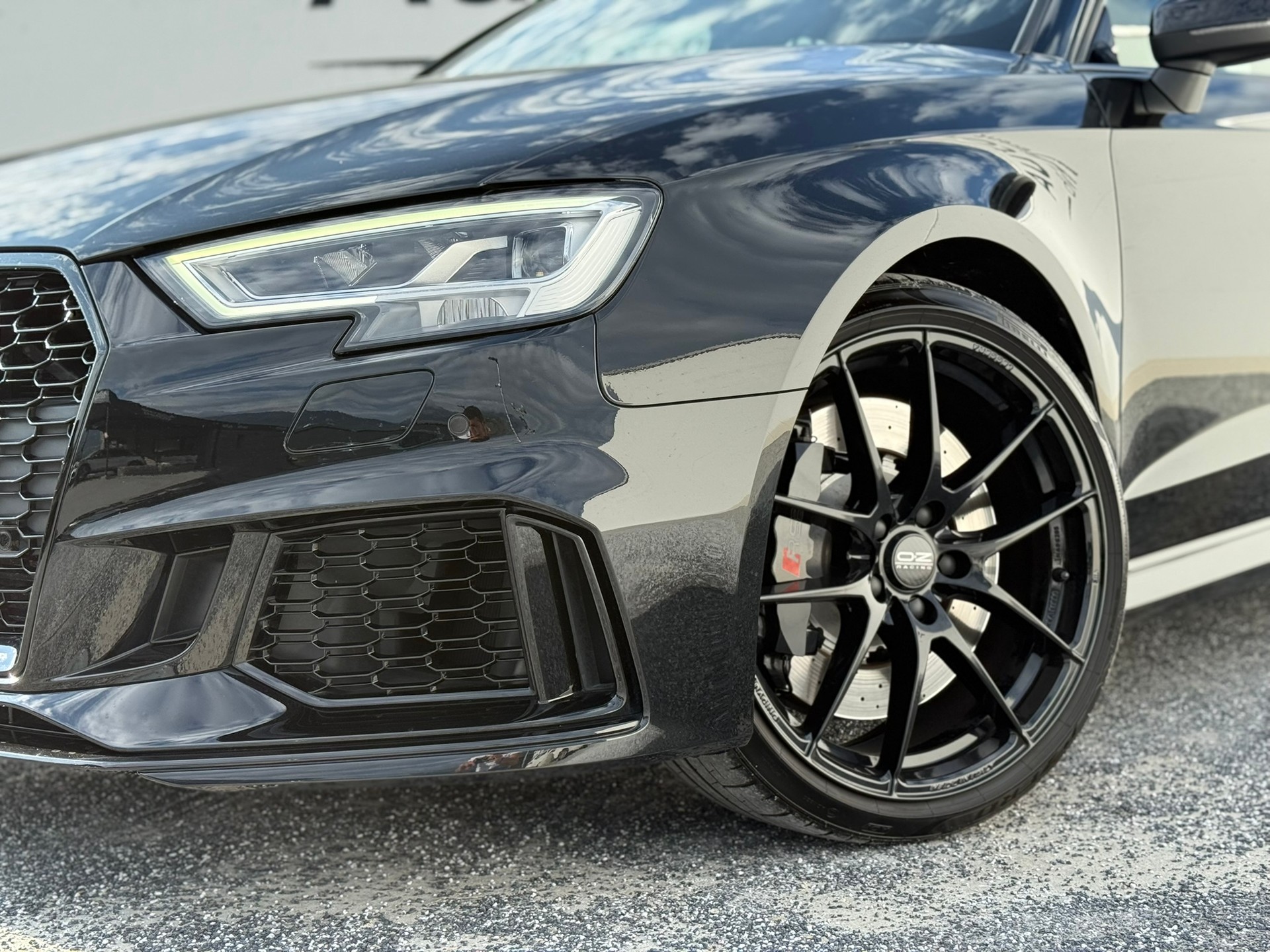 AUDI RS3 Sportback 2.5 TSI quattro-showroom-element-2