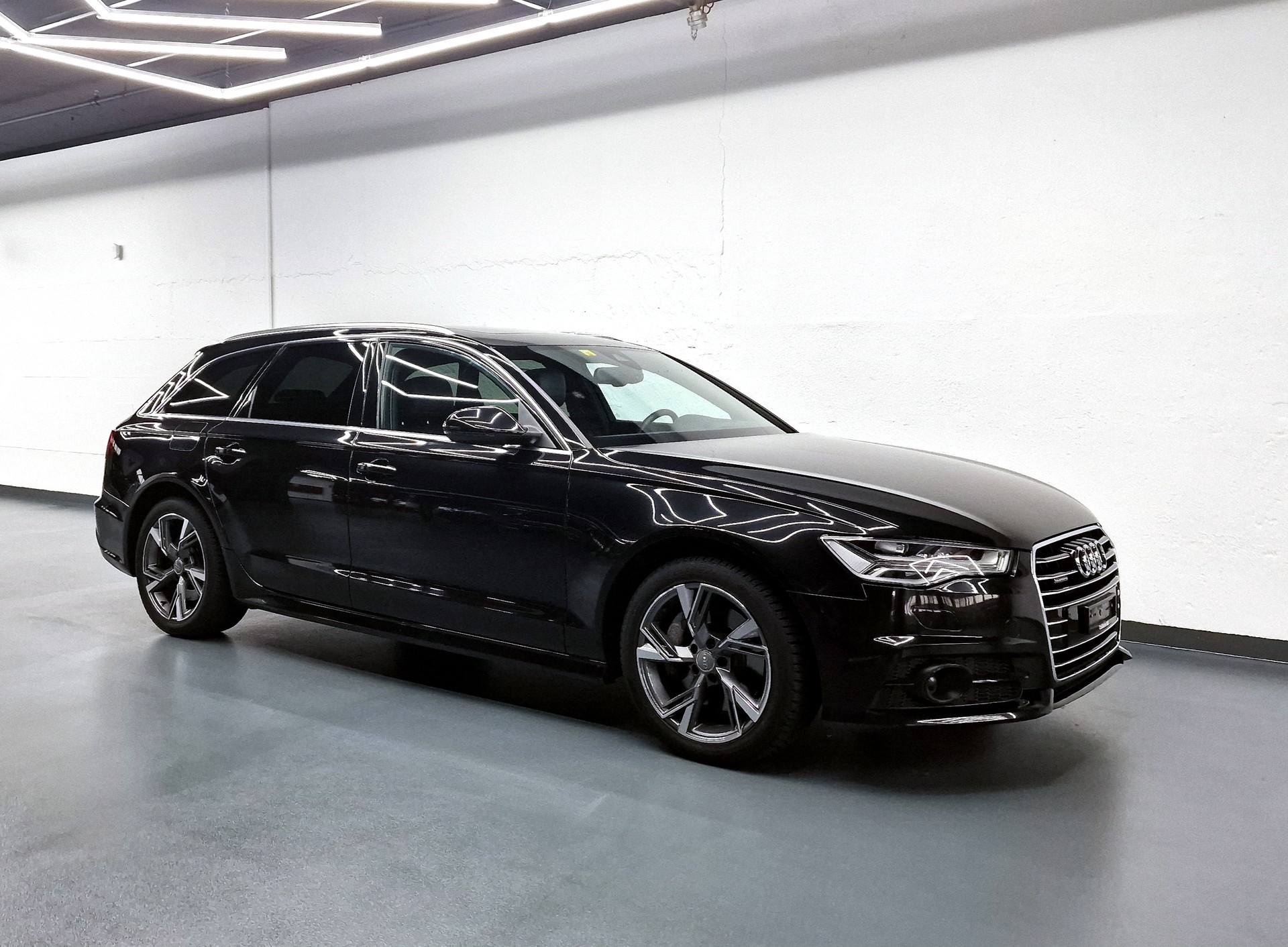 AUDI A6 Avant 3.0 V6 TDI 272 quattro S-Tr.-image-15