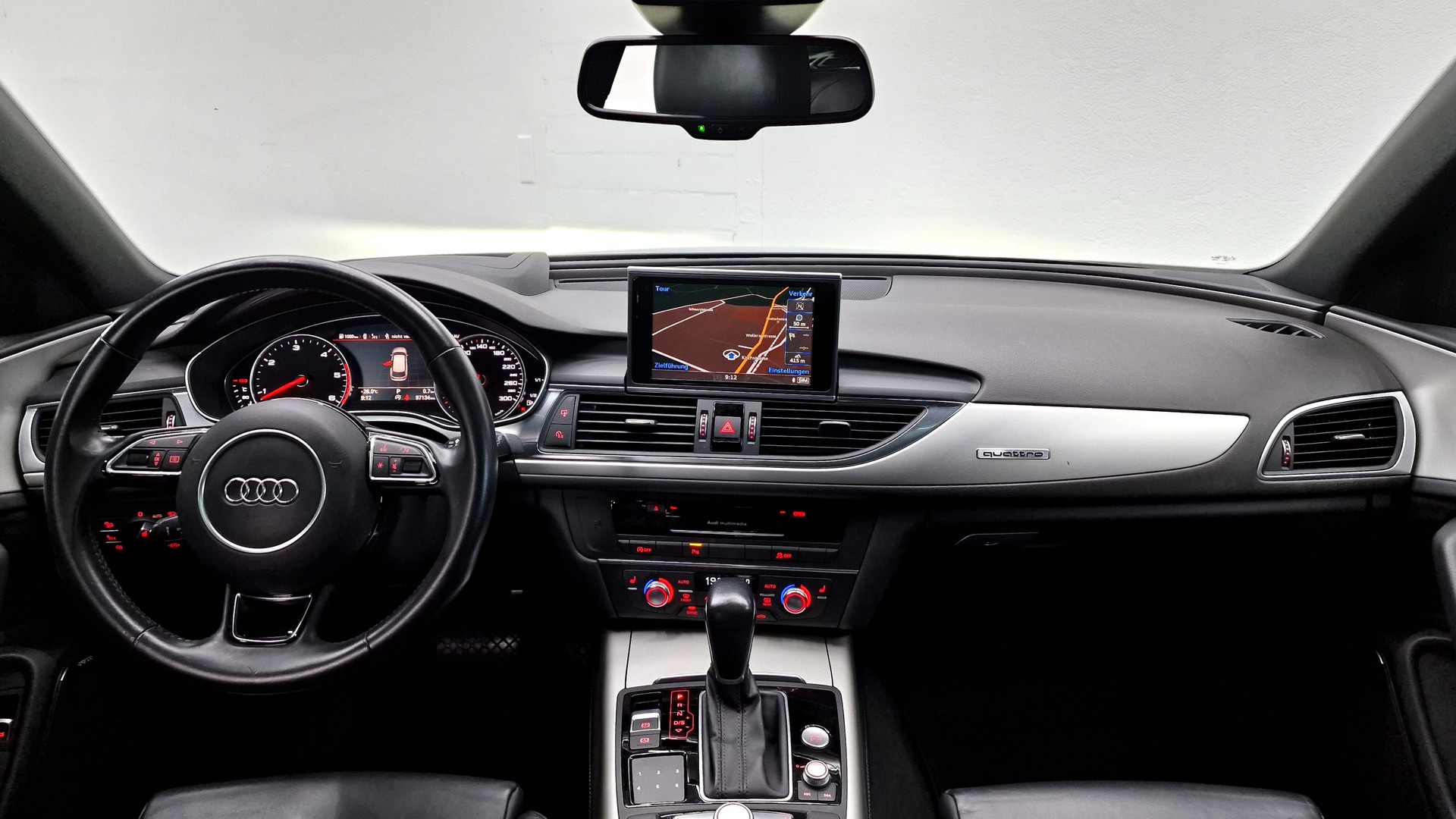 AUDI A6 Avant 3.0 V6 TDI 272 quattro S-Tr.-image-11