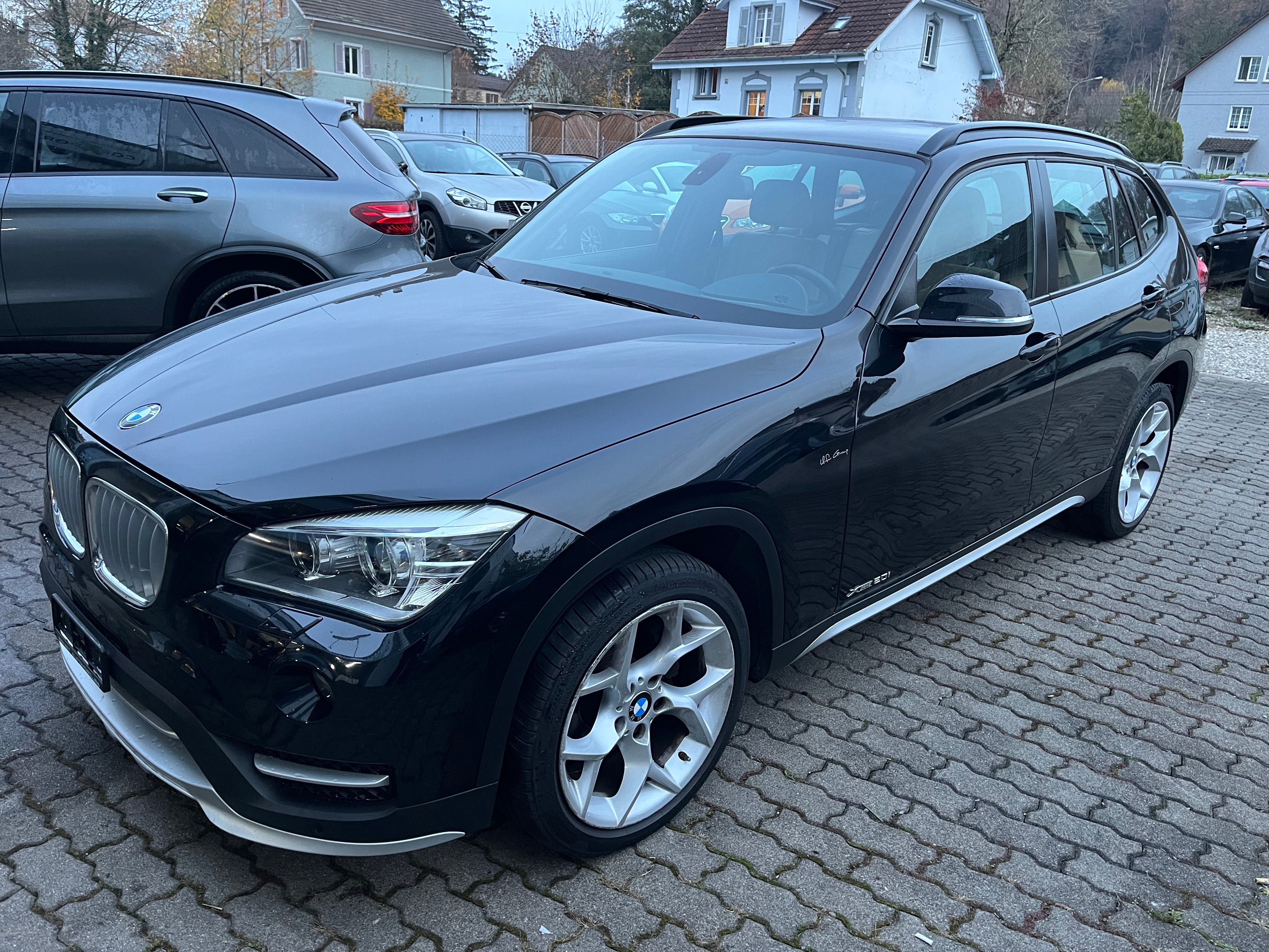 BMW X1 xDrive 20i xLine Steptronic (SUV / Geländewagen) BMW BMW X1 xDrive 20i xLine Steptronic (SUV / Geländewagen)