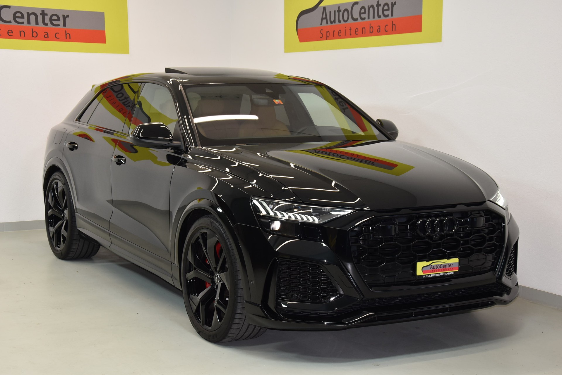 AUDI RSQ8  quattro tiptronic
