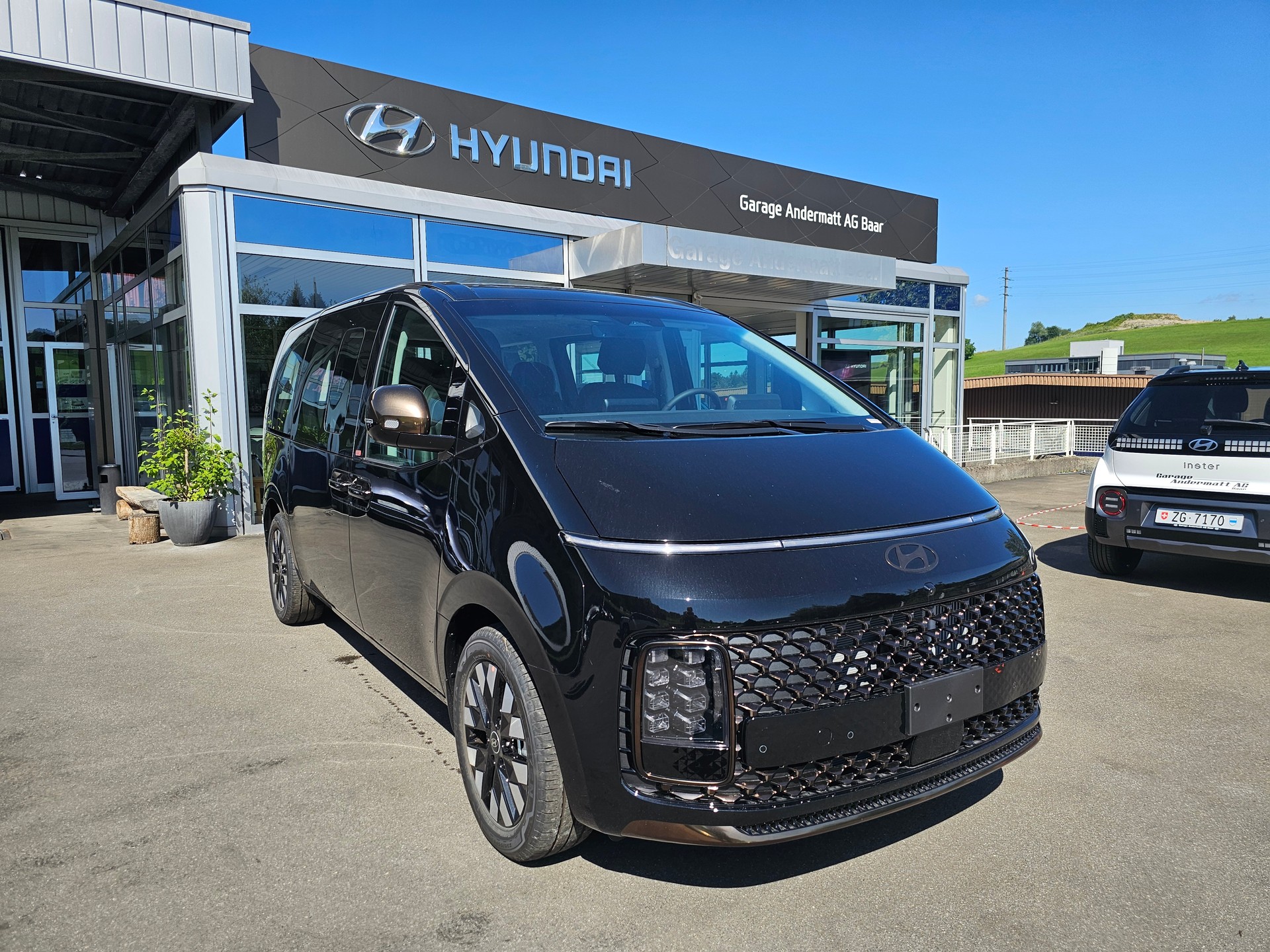 HYUNDAI Staria Premium 1.6 T-GDi HEV Vertex A