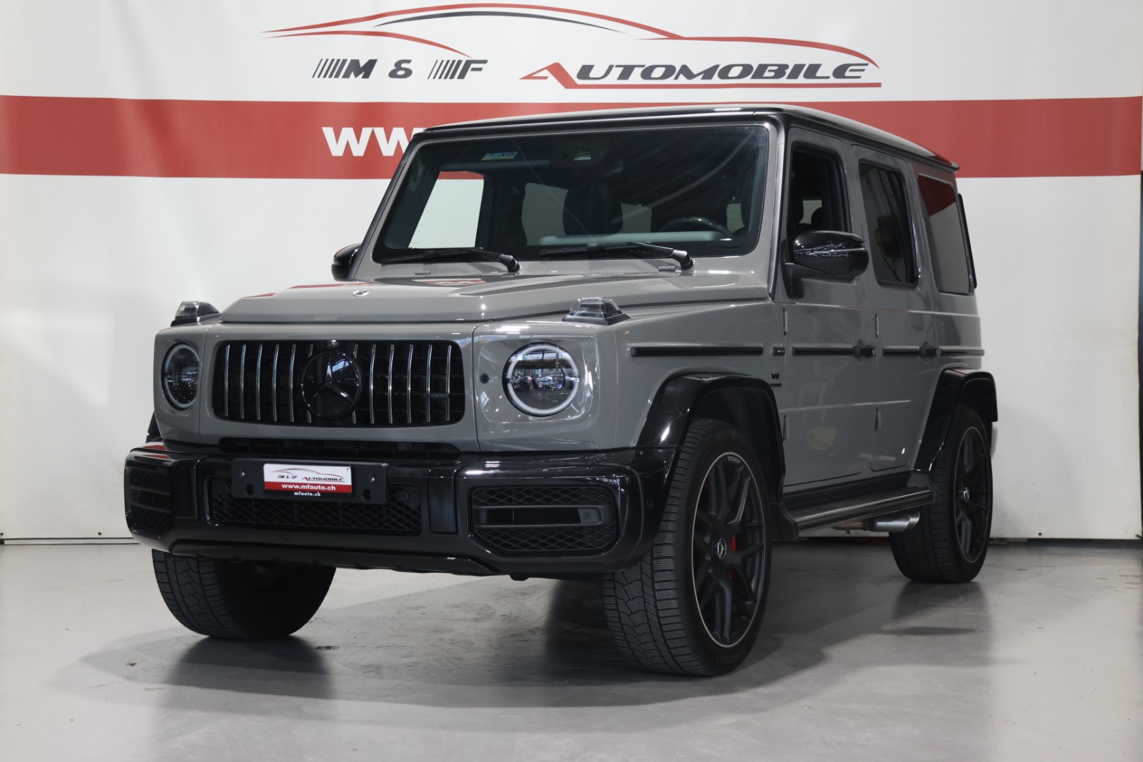 MERCEDES-BENZ G 63 AMG Sonderlackierung Manufaktur Uni