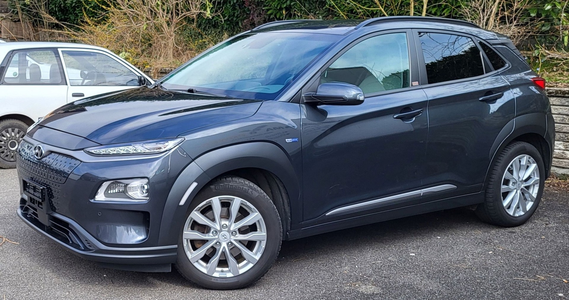 HYUNDAI Kona EV Bluelink Edition