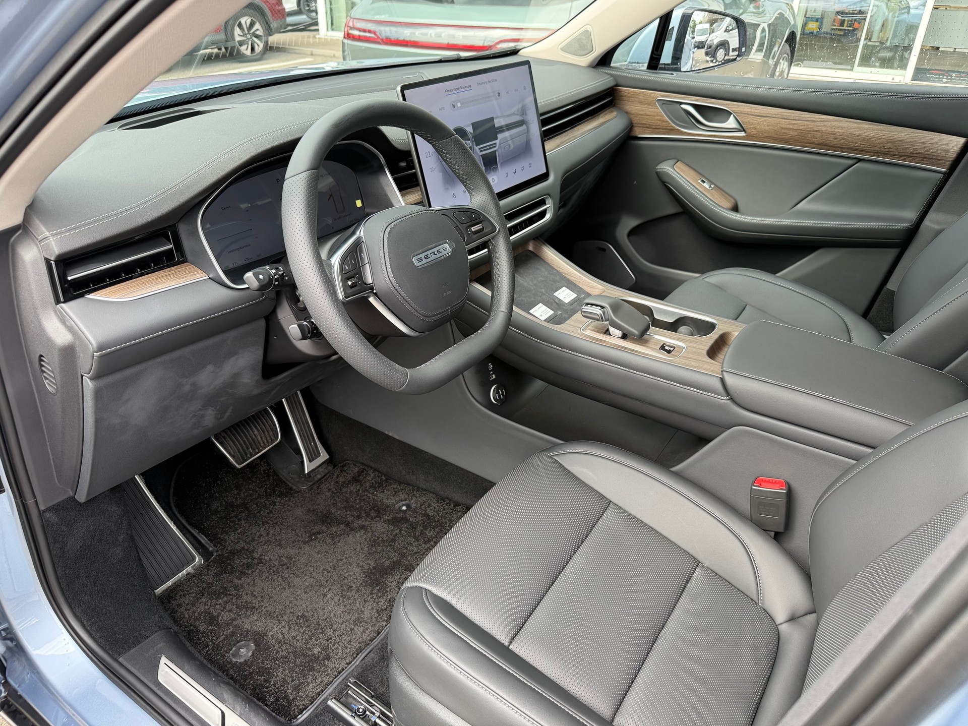 SERES 5 AWD Garage Zöllig - Finanzierung OHNE Zins möglich-image-6