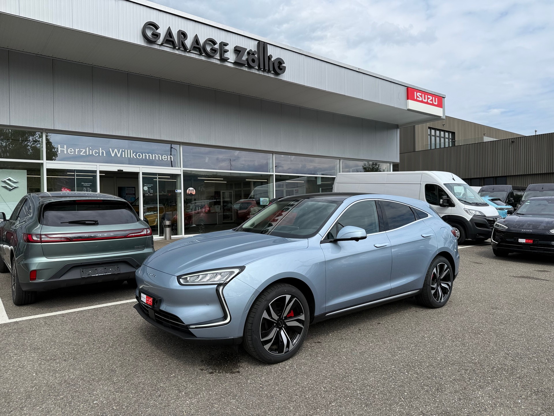 SERES 5 AWD Garage Zöllig - Finanzierung OHNE Zins möglich-image-0