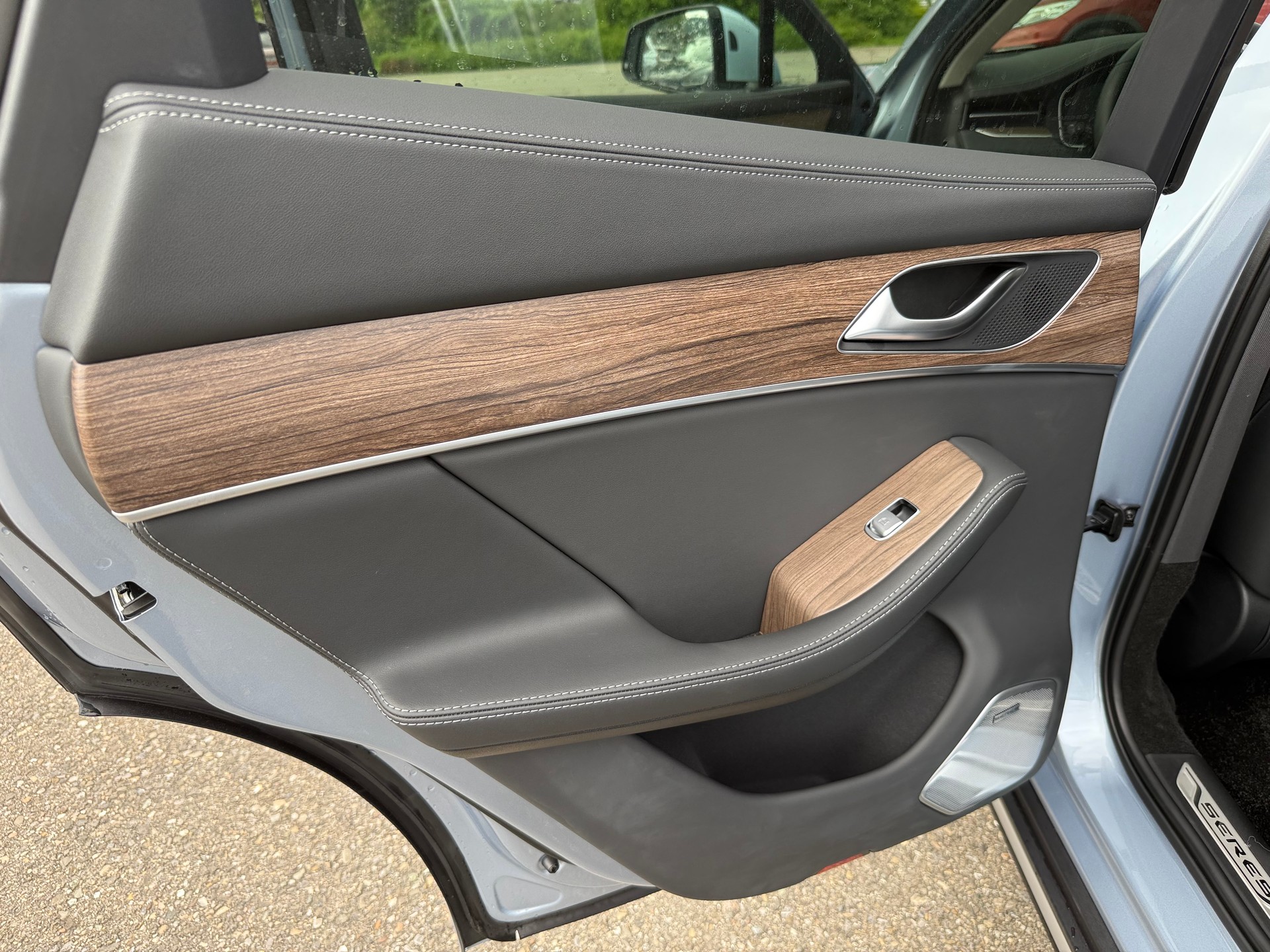 SERES 5 AWD Garage Zöllig - Finanzierung OHNE Zins möglich-image-18