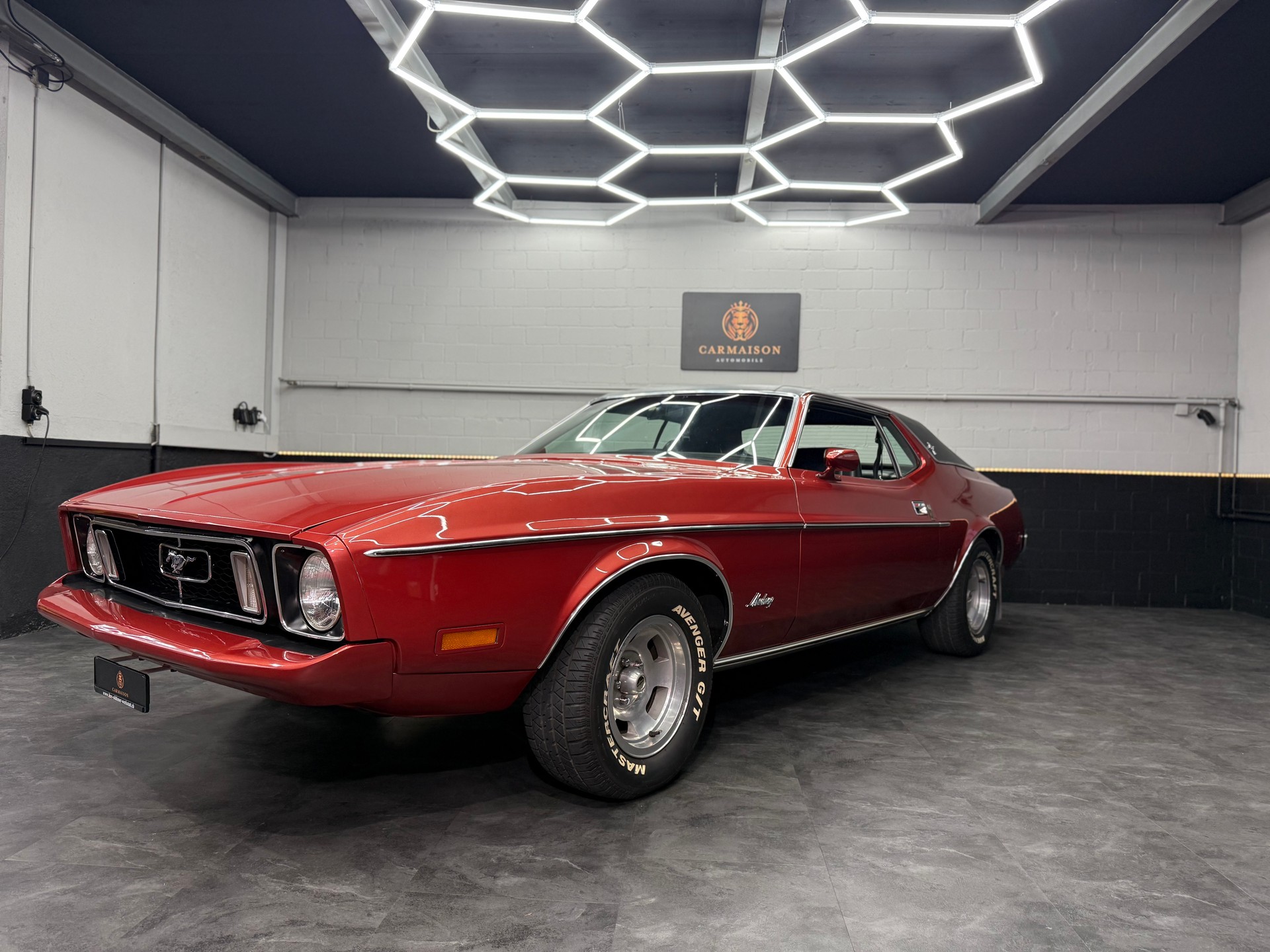 FORD Mustang 5.0 V8-showroom-element-2