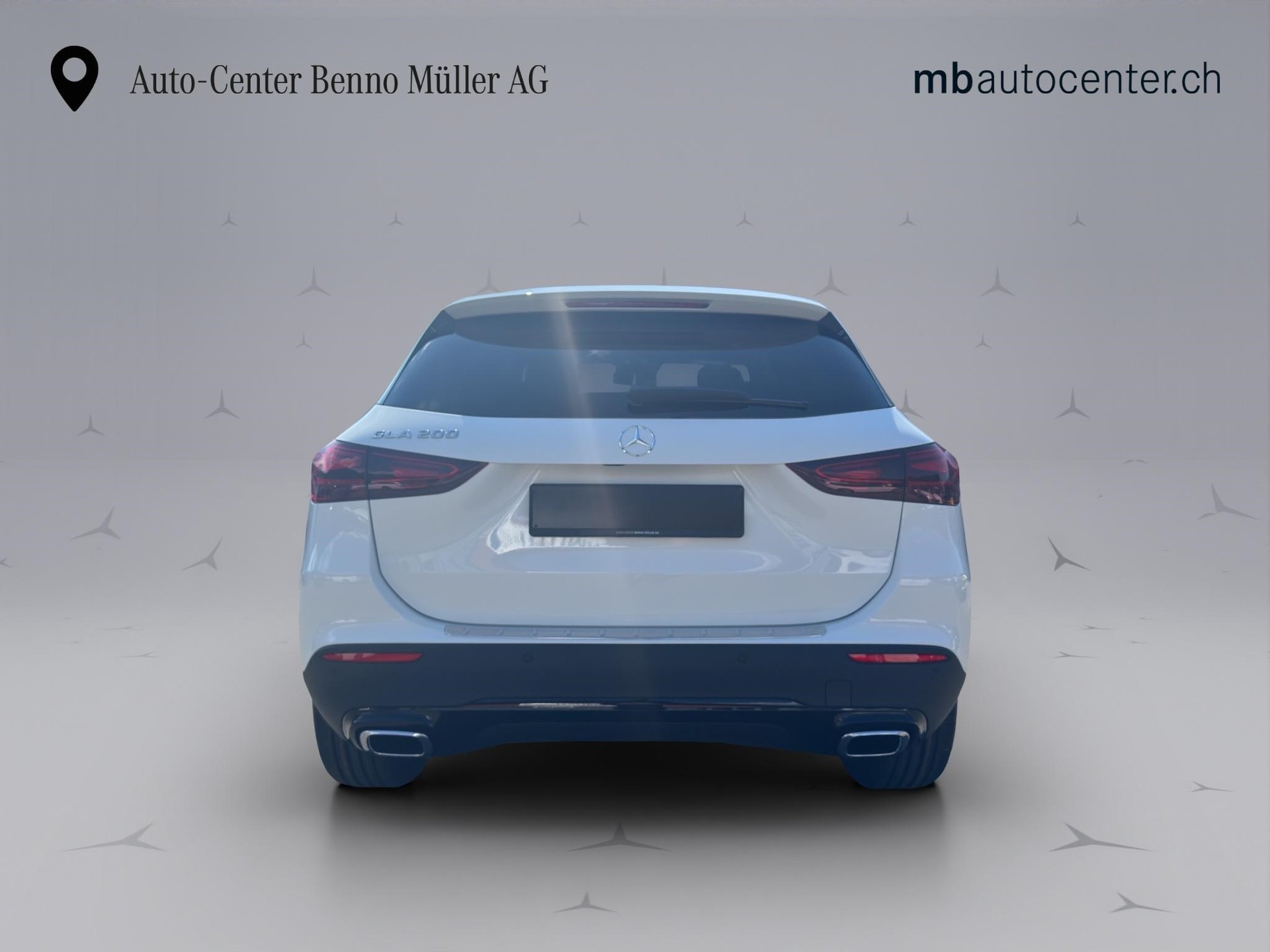 MERCEDES-BENZ GLA 200 Night Star-showroom-element-3