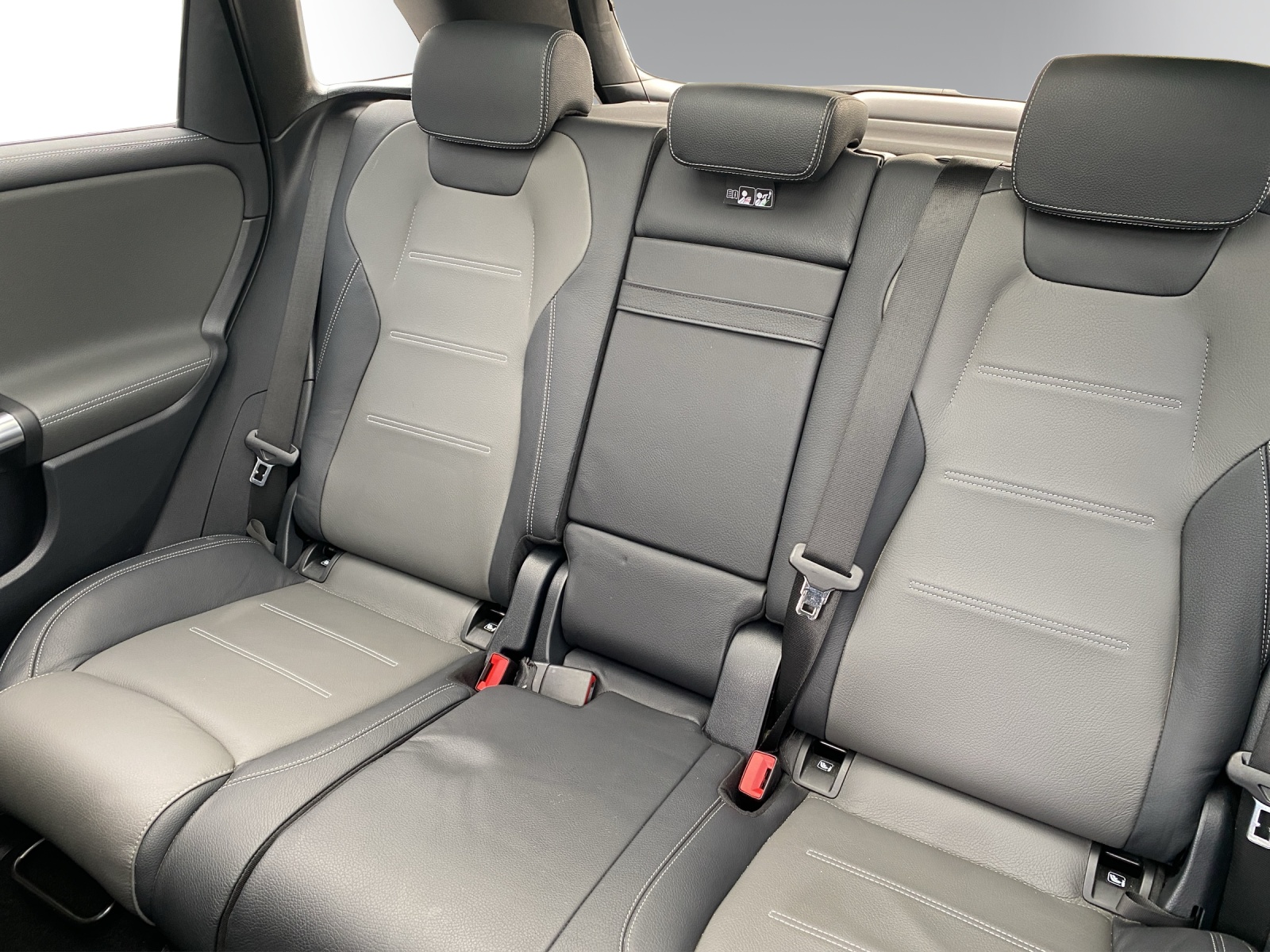 Image MERCEDES-BENZ B-250 B 250 4Matic AMG Line