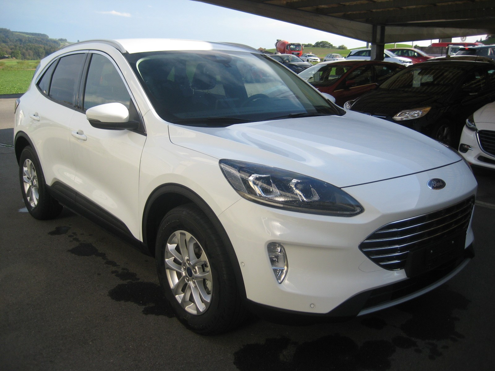 FORD Kuga 2.5 PHEV Titanium X 2WD-image-4