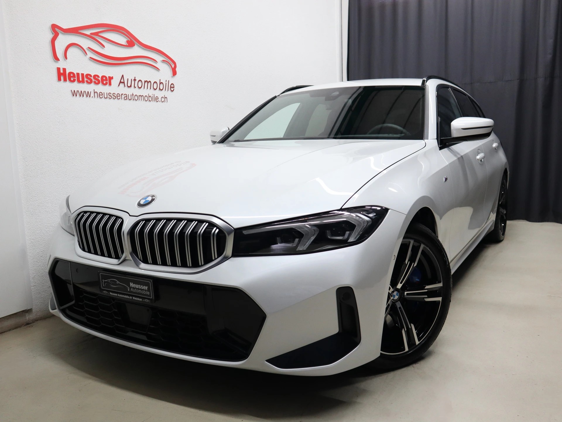 BMW 330i Touring xDrive Steptronic M Sport - Live Cockpit - Navi - Kamera - 245 PS