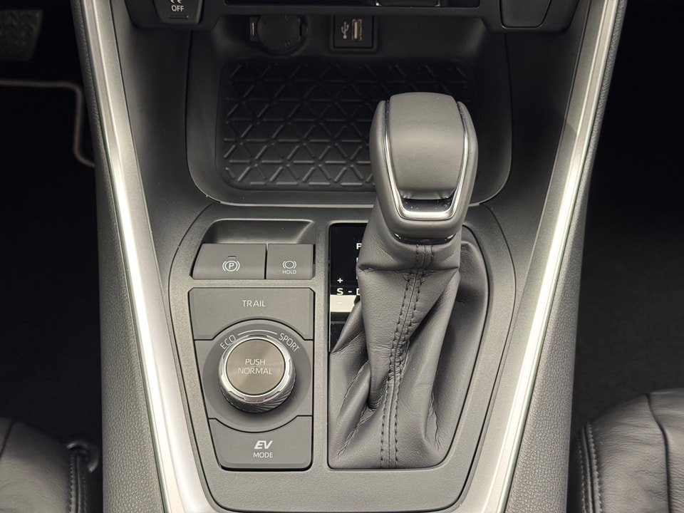 RAV-4 Hybrid 2.5 Comfort AWD-i