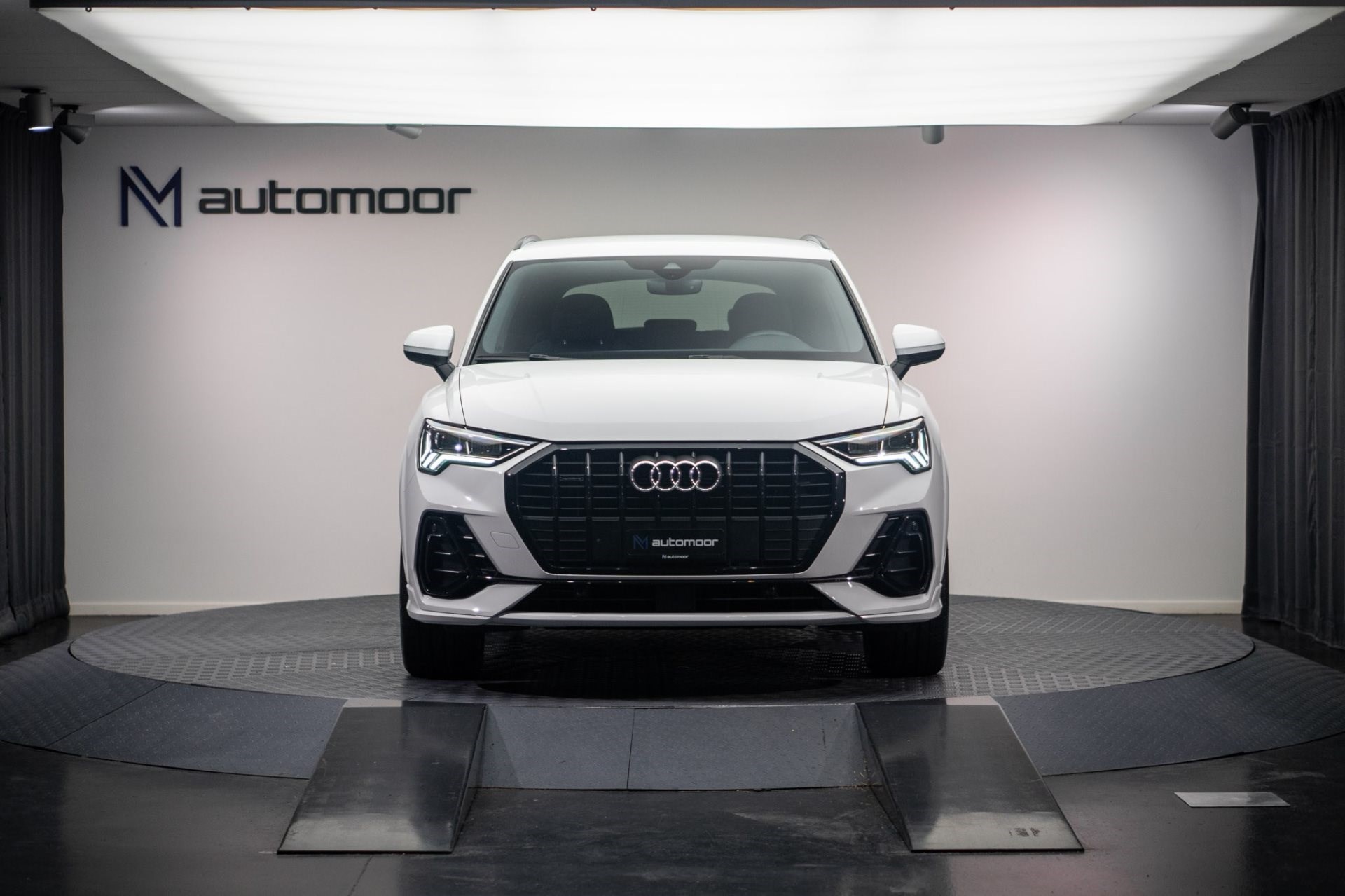 AUDI Q3 Sportback 45 TFSI quattro S line *B&O Soundsystem* *LED* *Keyless* *Totwinkel*-image-1