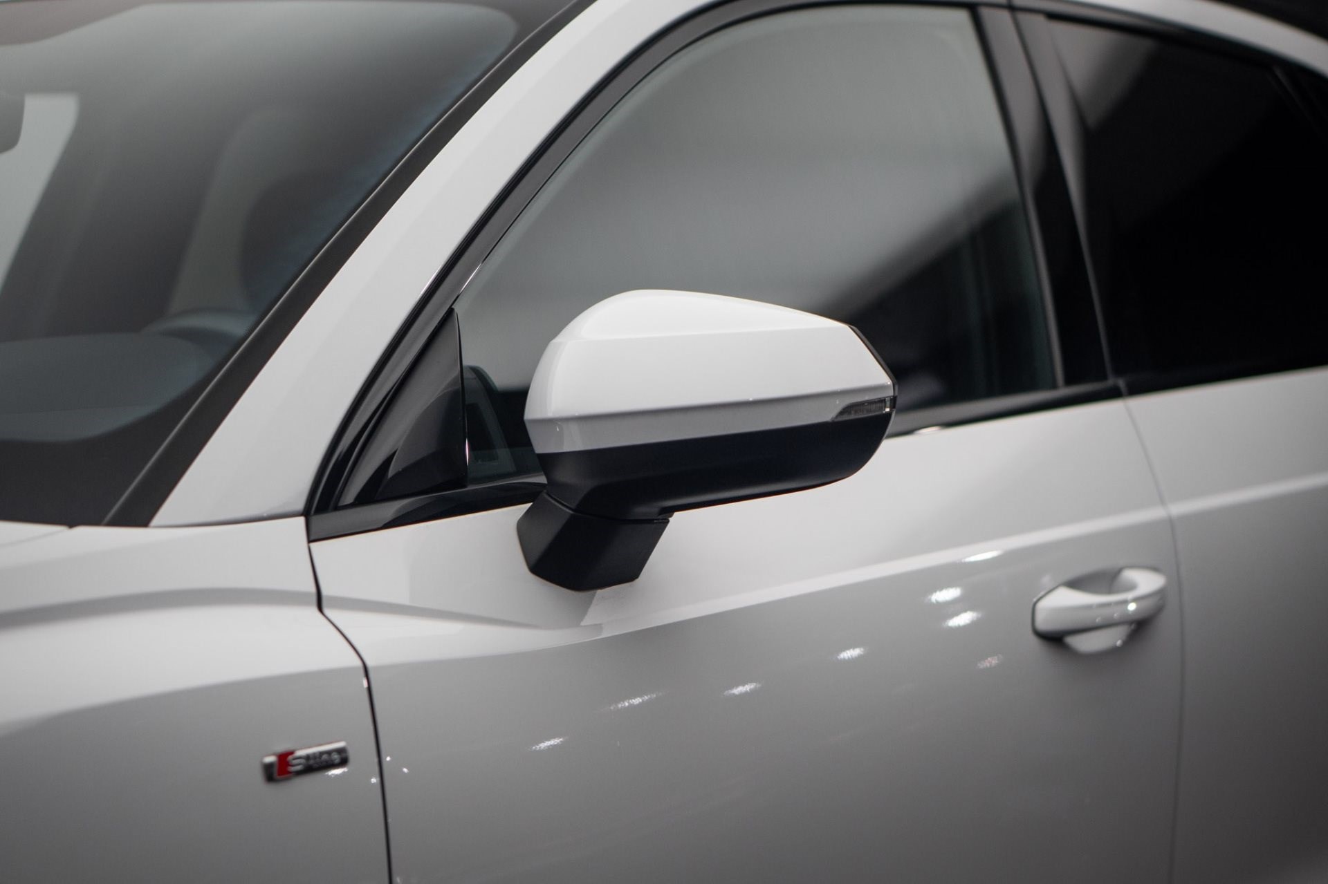 AUDI Q3 Sportback 45 TFSI quattro S line *B&O Soundsystem* *LED* *Keyless* *Totwinkel*-image-11