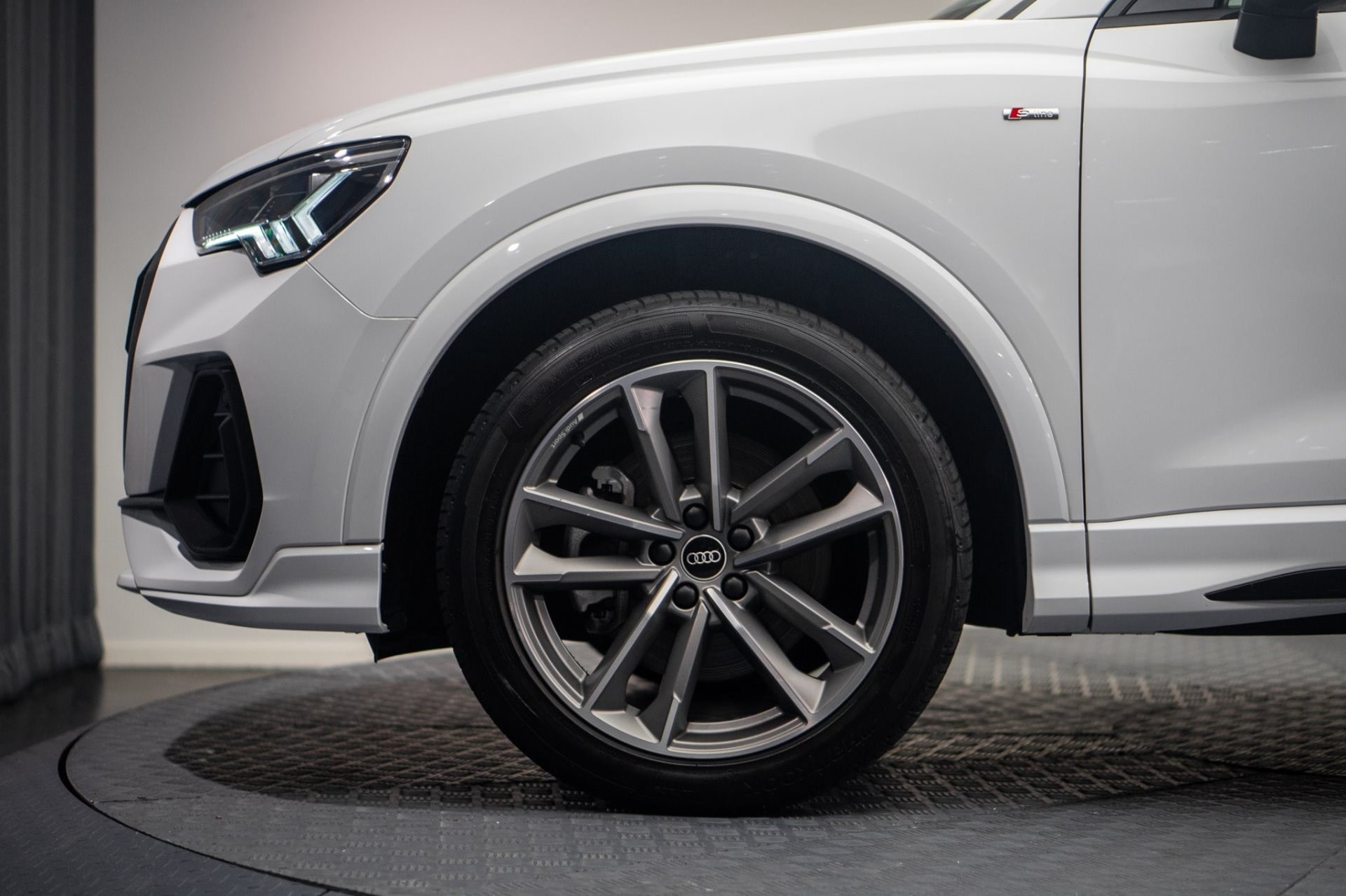 AUDI Q3 Sportback 45 TFSI quattro S line *B&O Soundsystem* *LED* *Keyless* *Totwinkel*-image-14