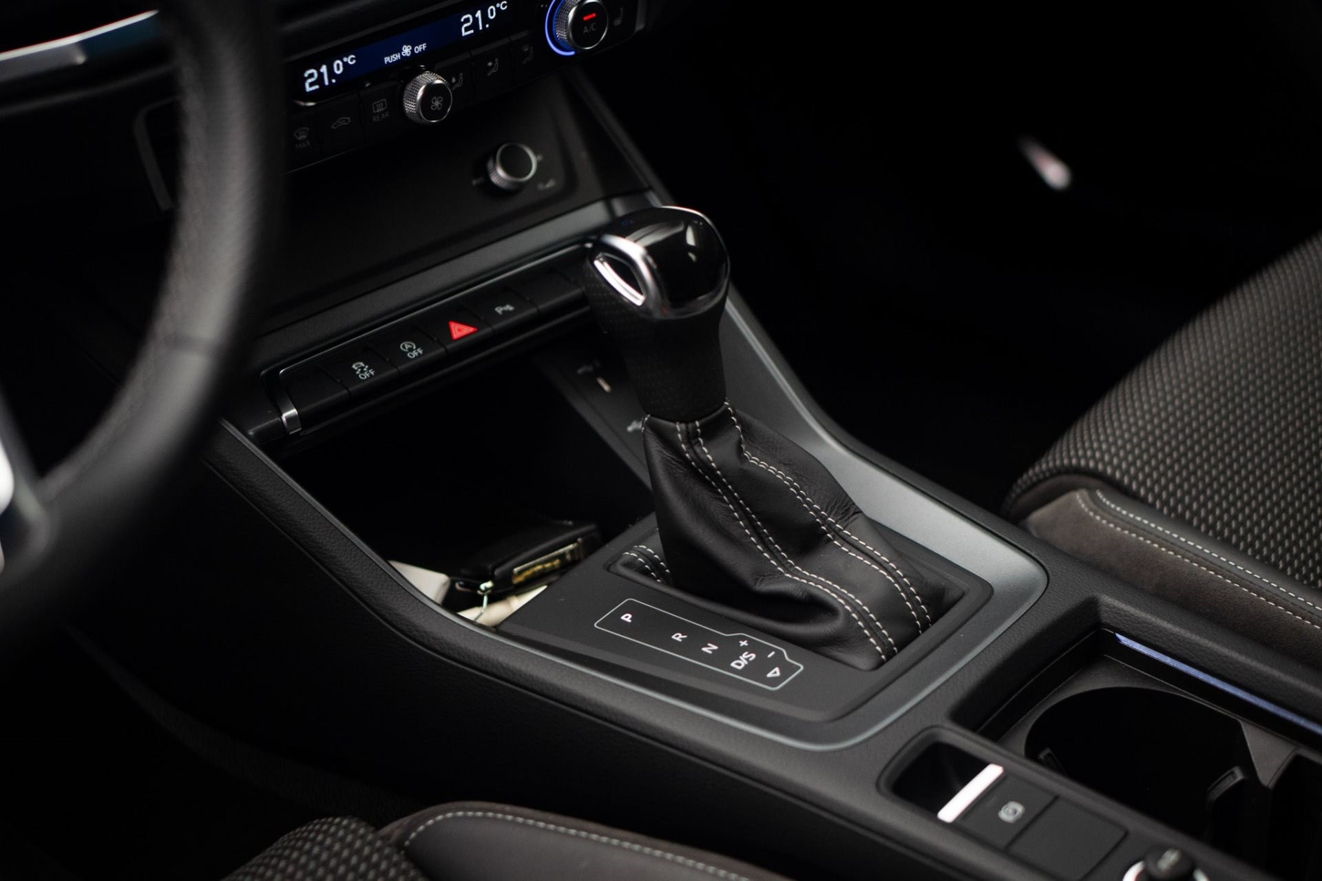 AUDI Q3 Sportback 45 TFSI quattro S line *B&O Soundsystem* *LED* *Keyless* *Totwinkel*-image-28
