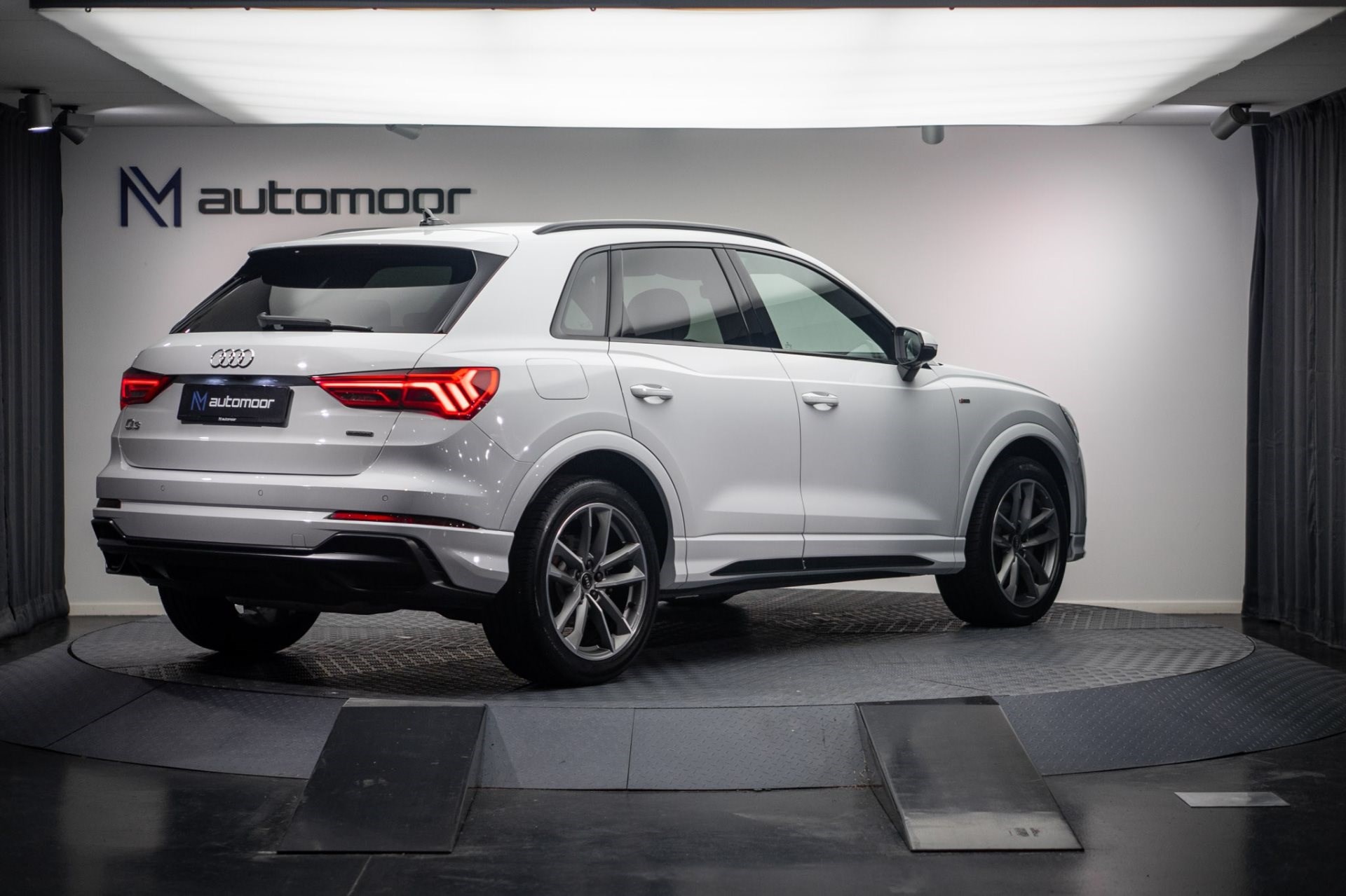 AUDI Q3 Sportback 45 TFSI quattro S line *B&O Soundsystem* *LED* *Keyless* *Totwinkel*-image-5