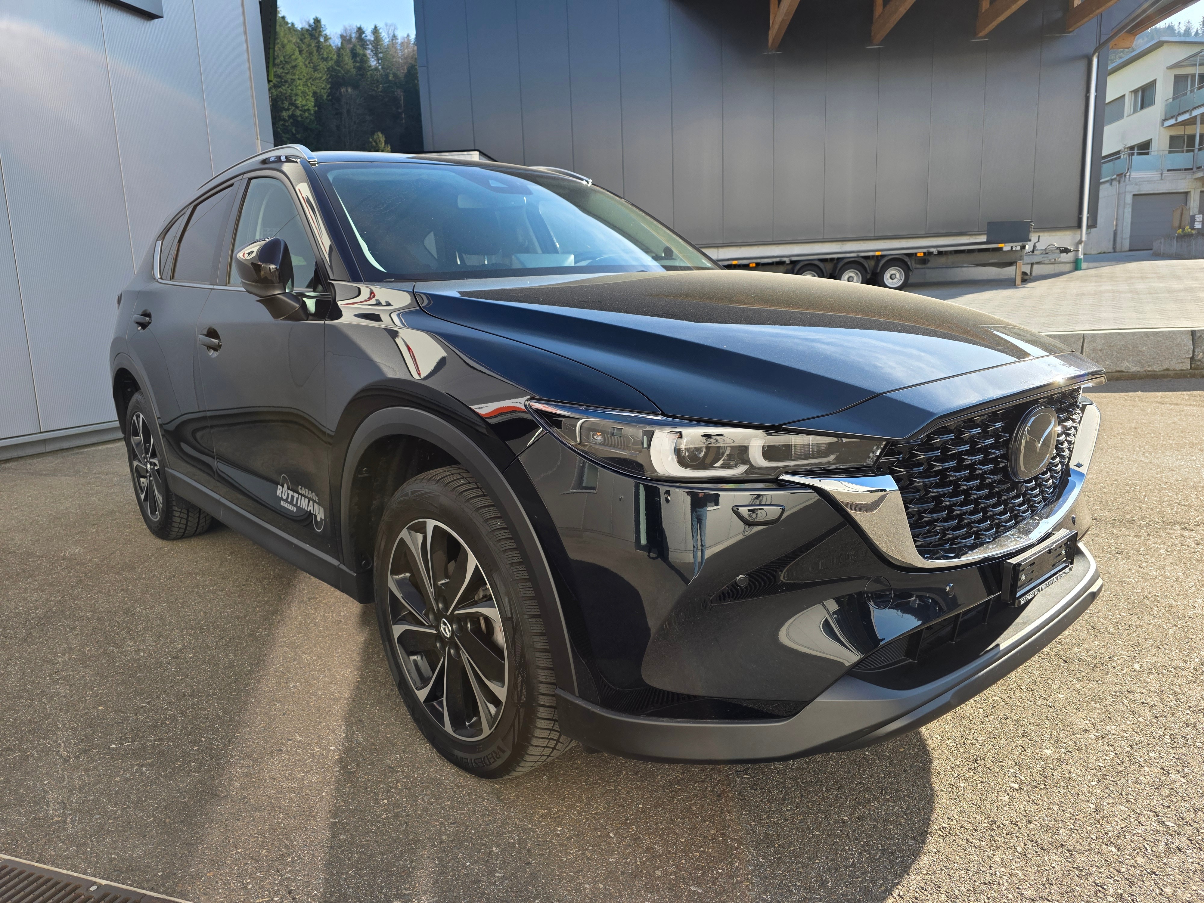 MAZDA CX-5 e-Skyactiv-G 194 (SUV / Geländewagen) Mazda MAZDA CX-5 e-Skyactiv-G 194 (SUV / Geländewagen)