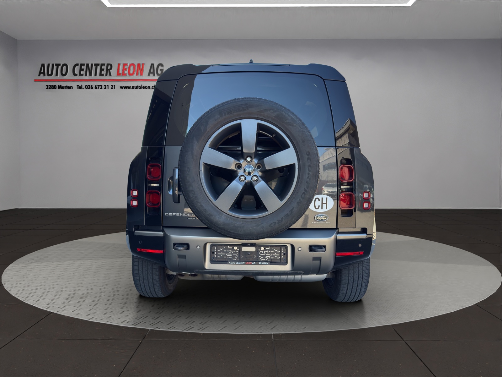 LAND ROVER Defender 110 3.0 D I6 300 X-Dynamic SE AWD AT8-image-4