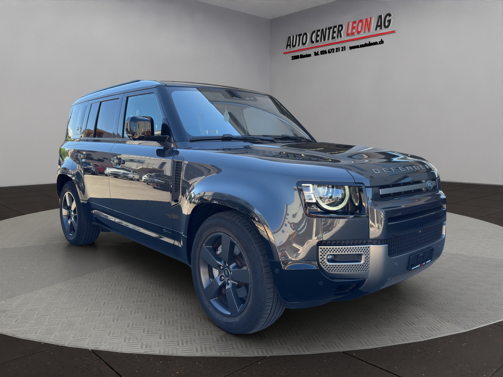 LAND ROVER Defender 110 3.0 D I6 300 X-Dynamic SE AWD AT8-image-7