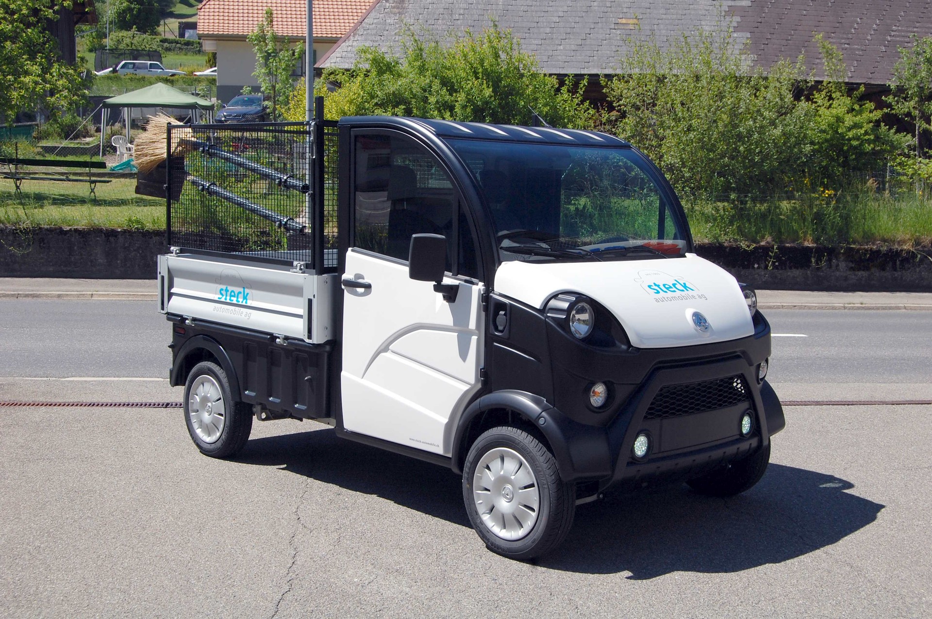 AIXAM E-Truck Alu-Pritsche-showroom-element-3