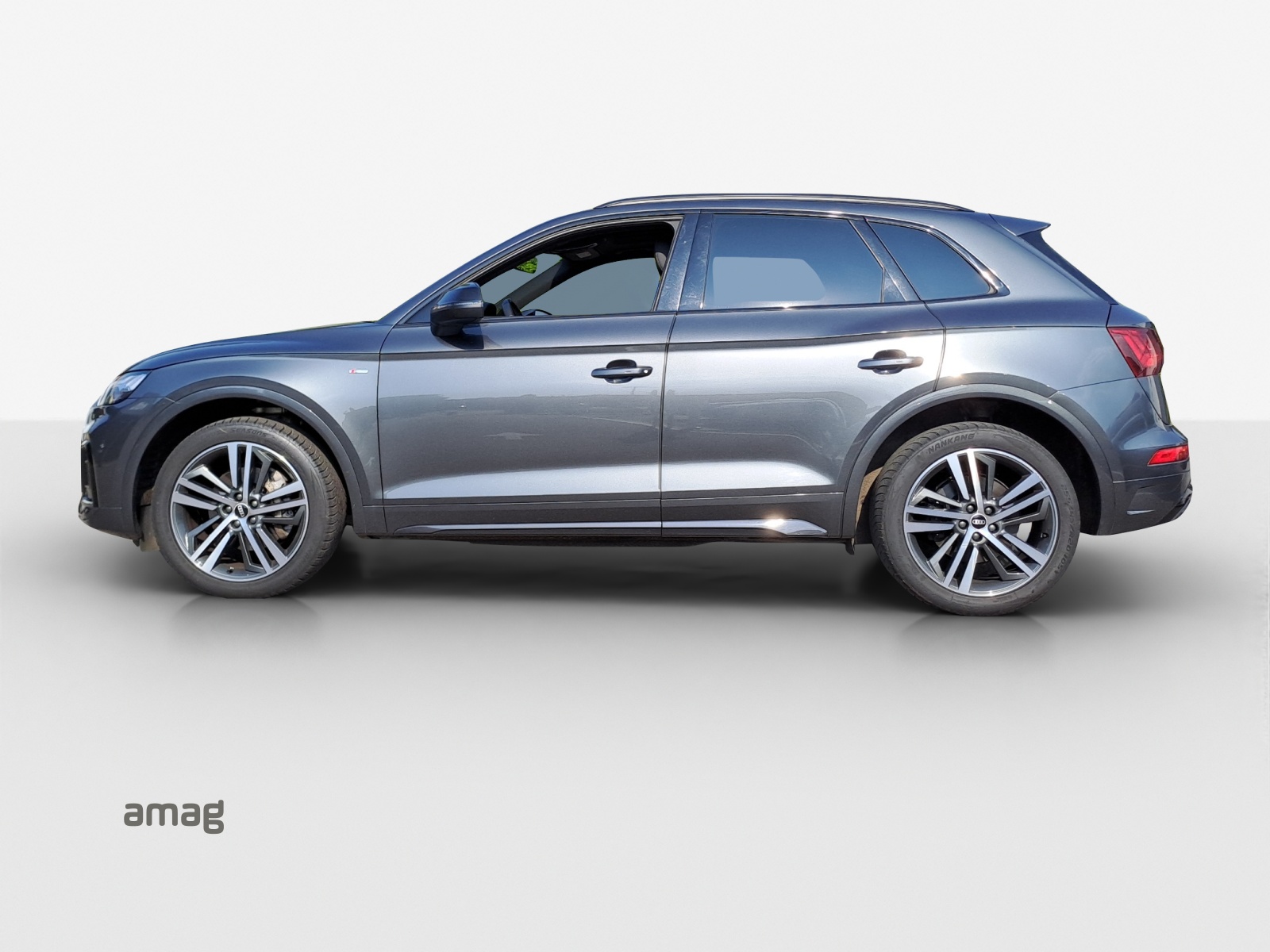AUDI Q5 40 TDI Black Edition quattro S-tronic-showroom-element-1