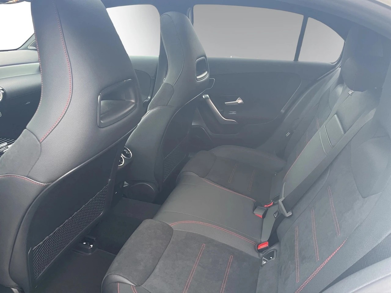 Image MERCEDES-BENZ A-200 A 200 Night Star 7G-DCT