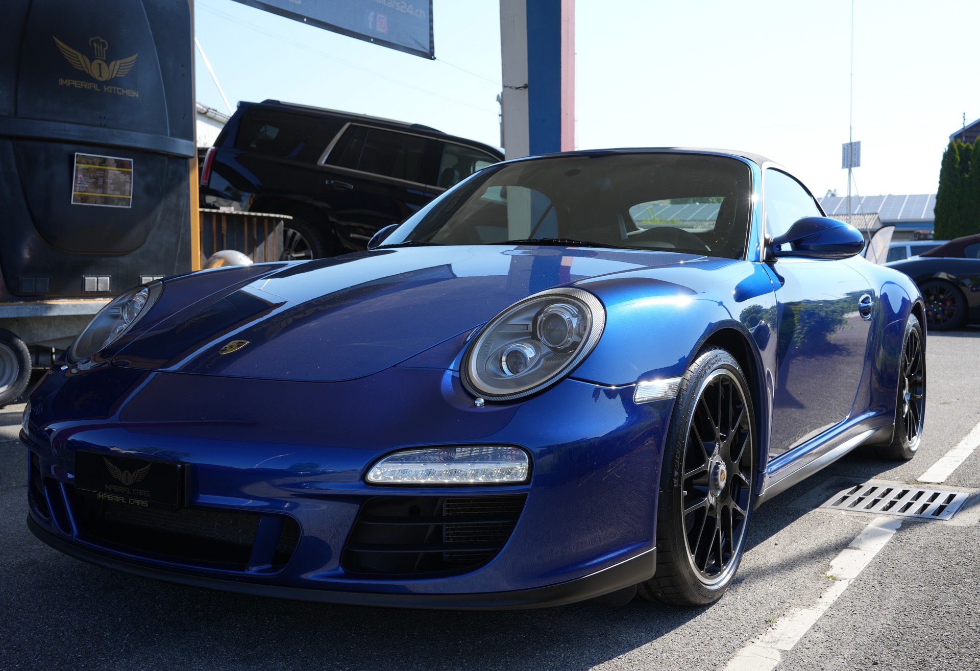 PORSCHE 911 Cabrio Carrera GTS PDK-image-1