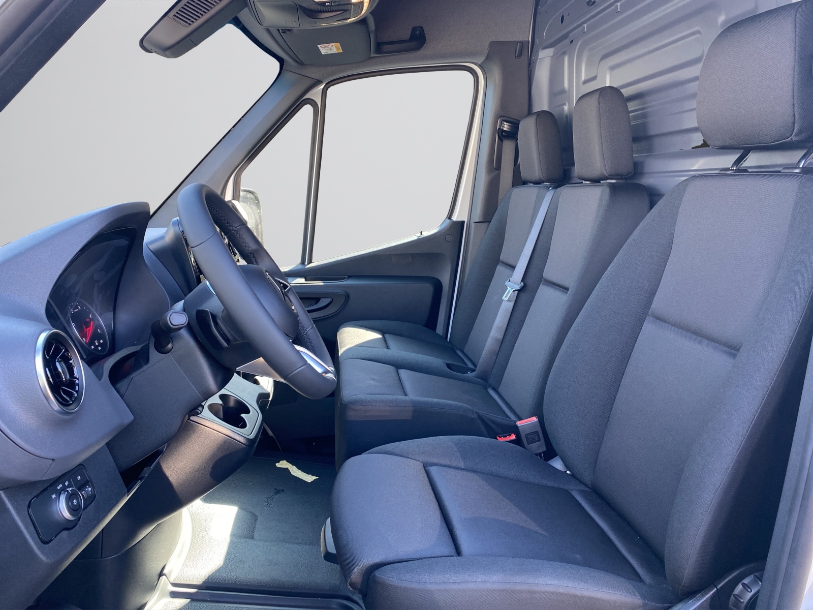 Image MERCEDES-BENZ SPRINTER Sprinter 315 CDI Standard 9G-TRONIC FWD