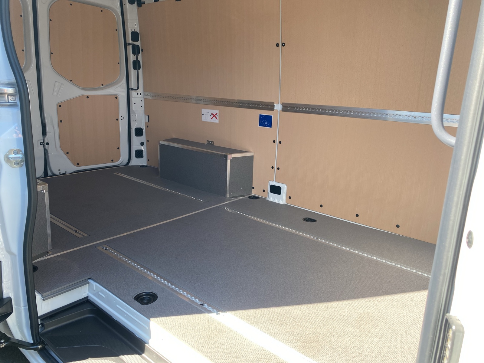 Image MERCEDES-BENZ SPRINTER Sprinter 315 CDI Standard 9G-TRONIC FWD