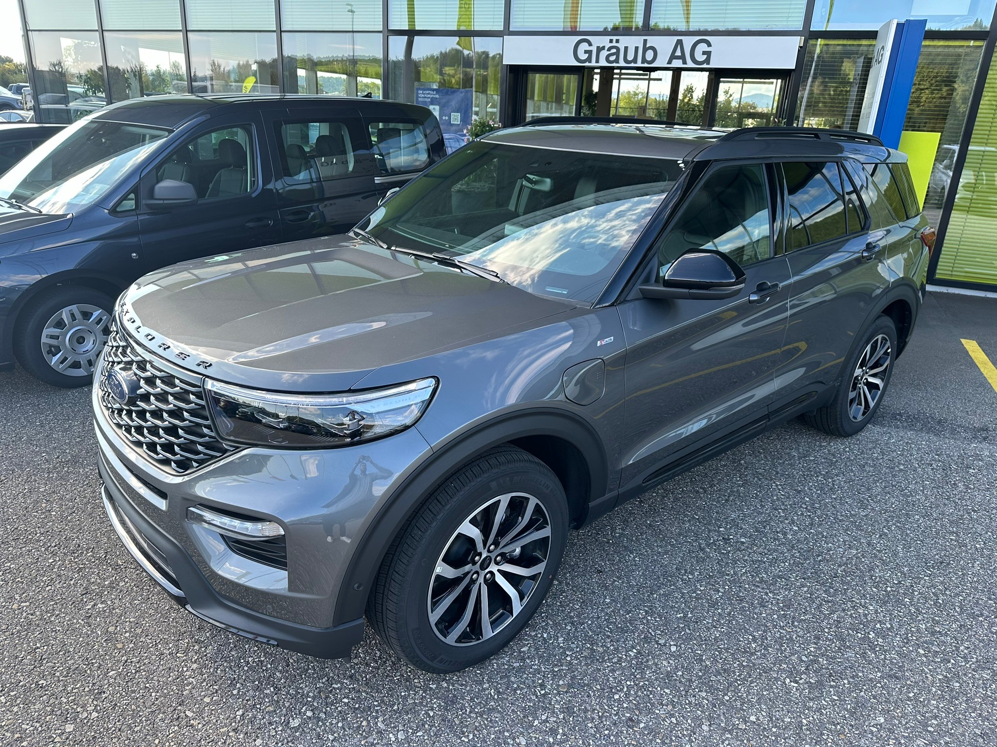 FORD Explorer 3.0 (SUV / Gelndewagen)