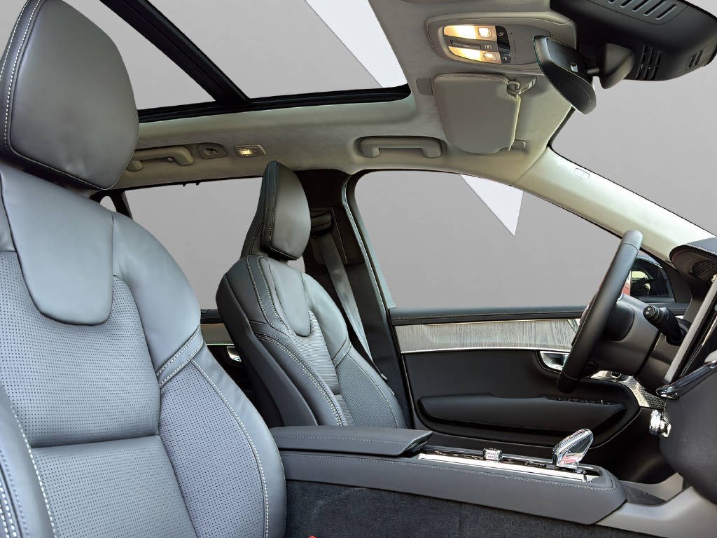 VOLVO XC90 2.0 B5 MH Ultra Bright AW-image-15