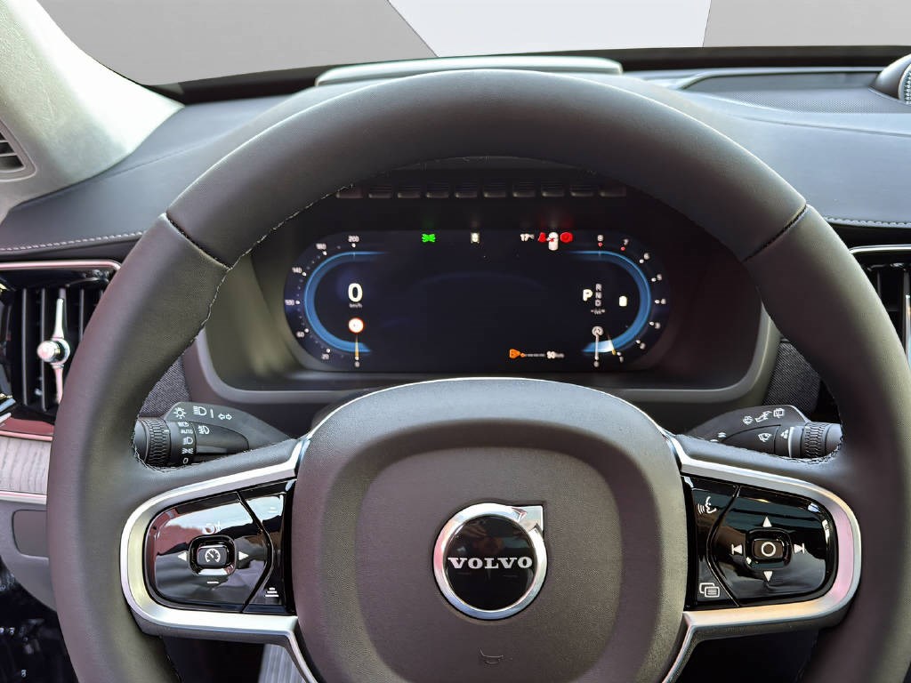 VOLVO XC90 2.0 B5 MH Ultra Bright AW-image-9