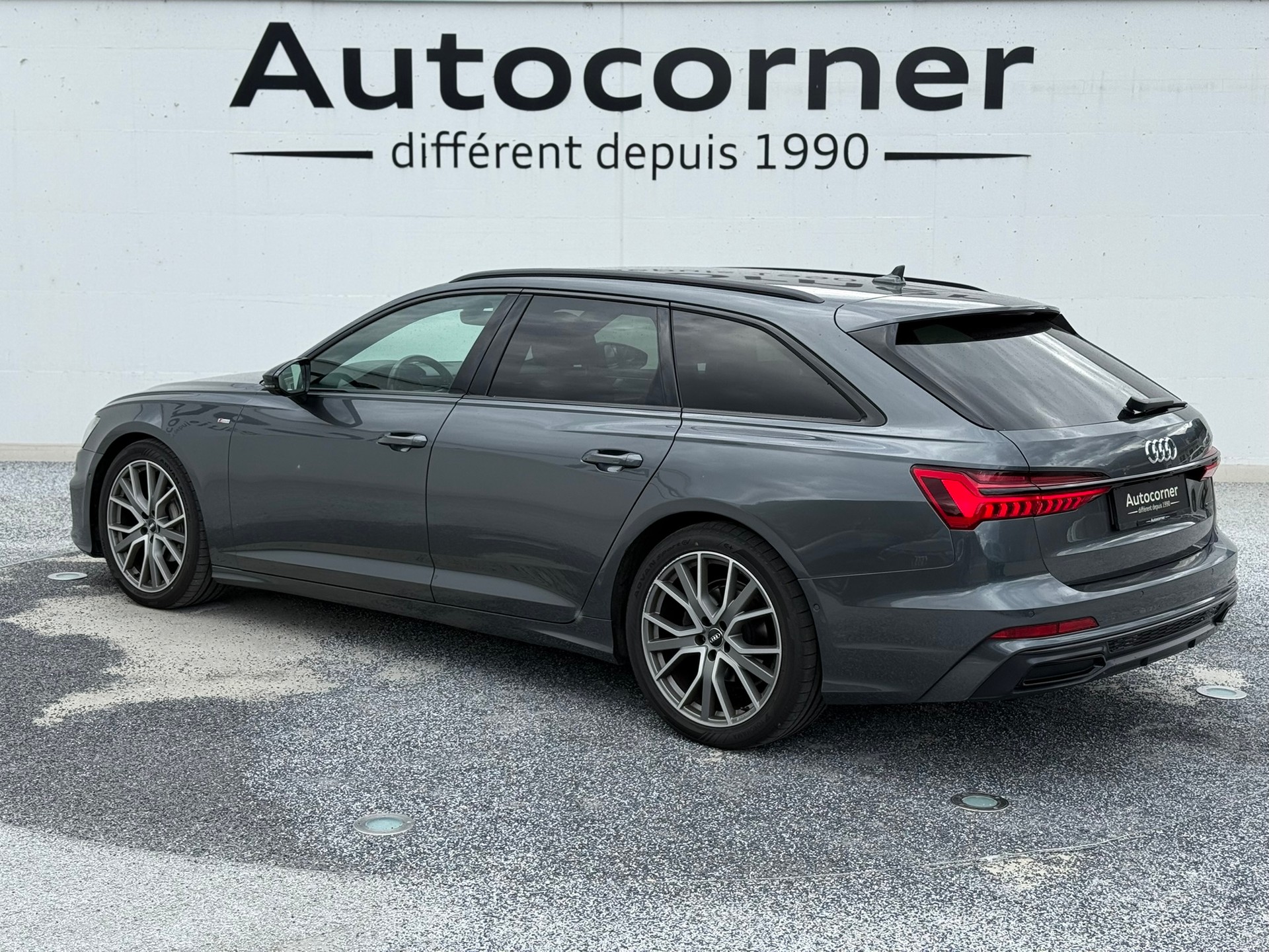 AUDI A6 Avant 40 TDI Sport Attraction quattro S-tronic-showroom-element-1