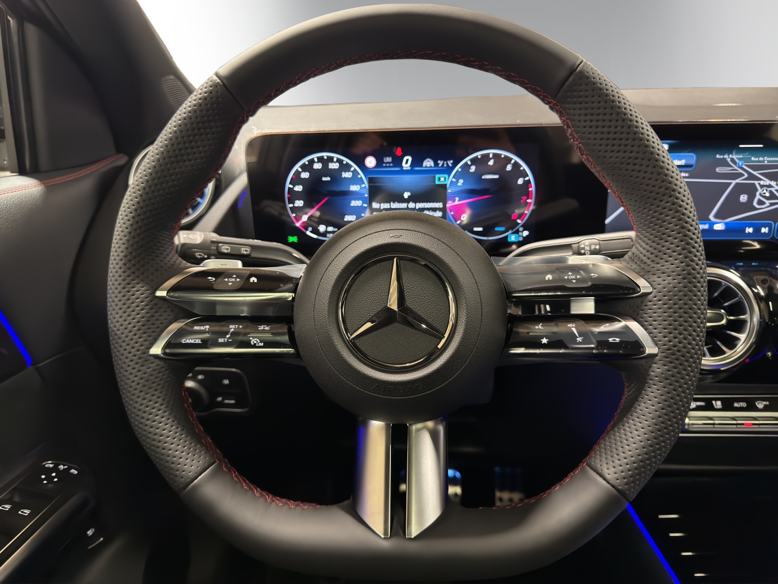 Image MERCEDES-BENZ GLA-200 GLA 200 Night Star 7G-DCT