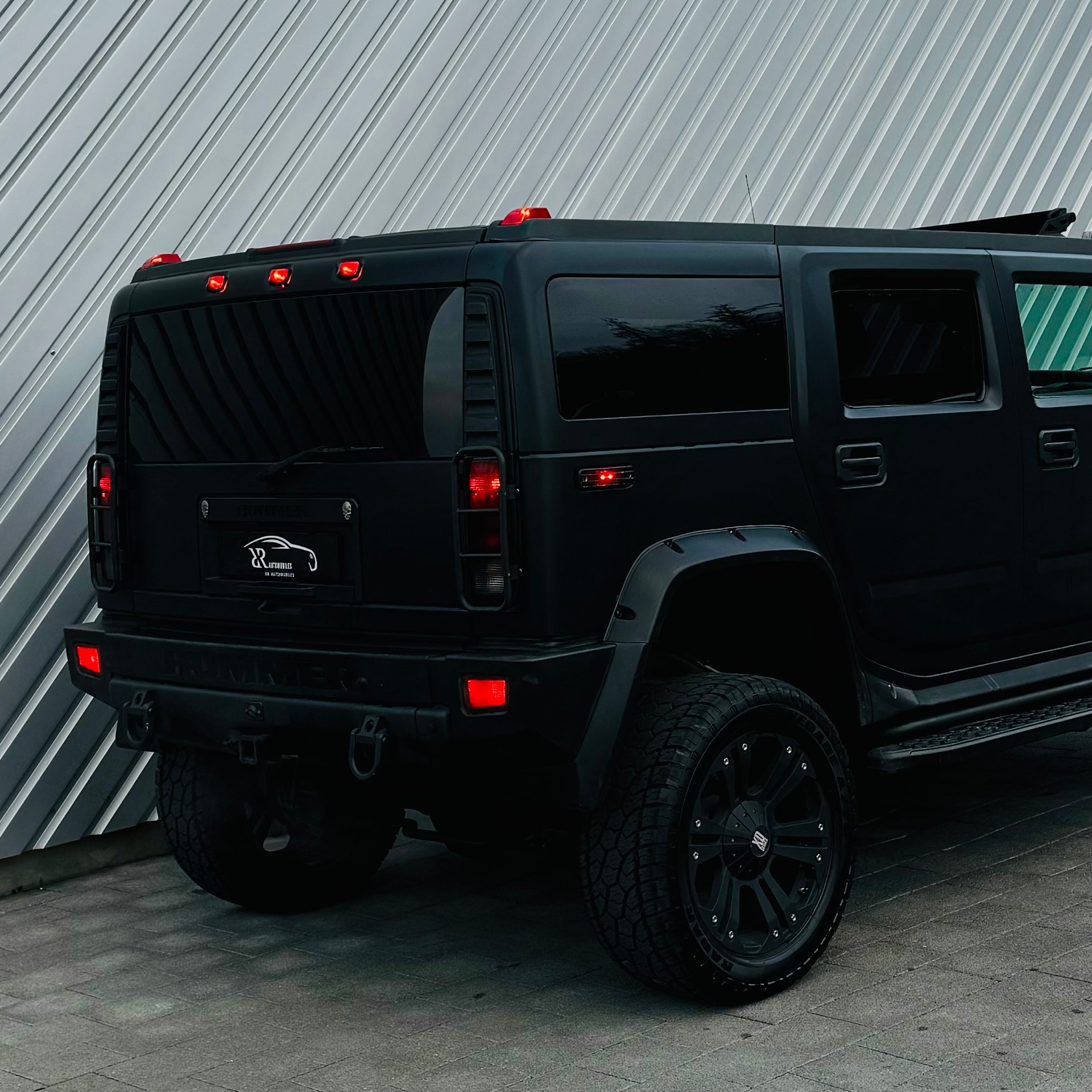 HUMMER 6.2 V8-showroom-element-3